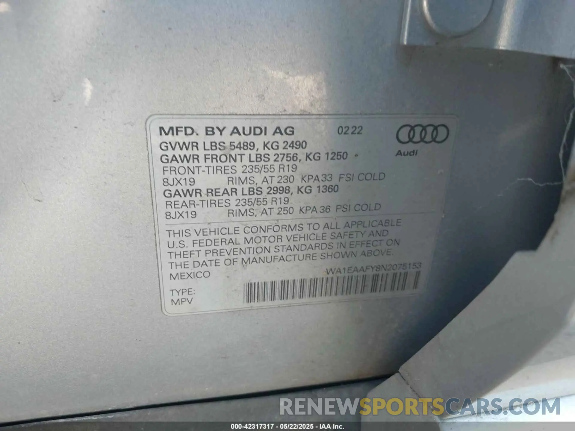9 Photograph of a damaged car WA1EAAFY8N2075153 AUDI Q5 2022