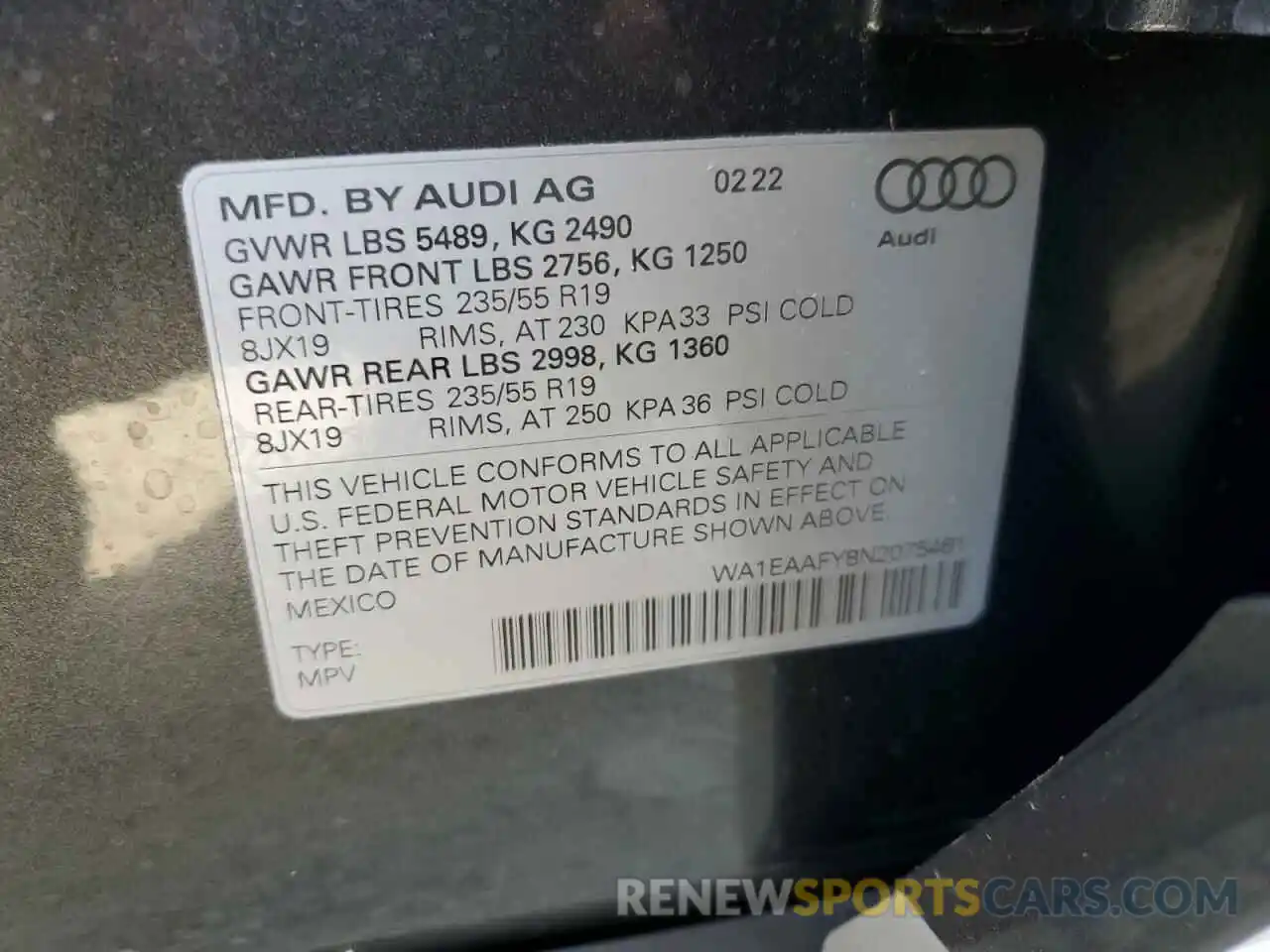 10 Photograph of a damaged car WA1EAAFY8N2075461 AUDI Q5 2022