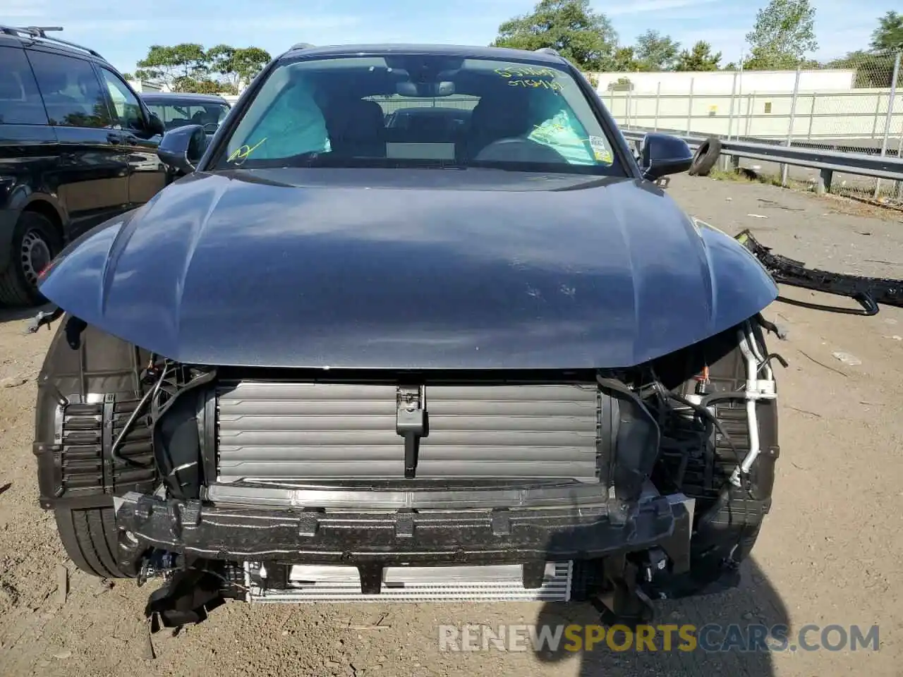 9 Photograph of a damaged car WA1EAAFY8N2075461 AUDI Q5 2022