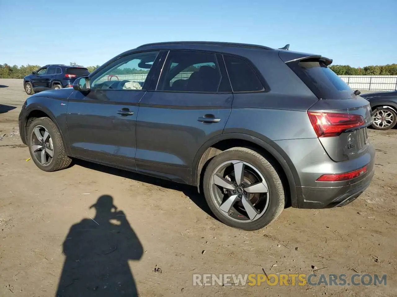 2 Photograph of a damaged car WA1EAAFY8N2097511 AUDI Q5 2022