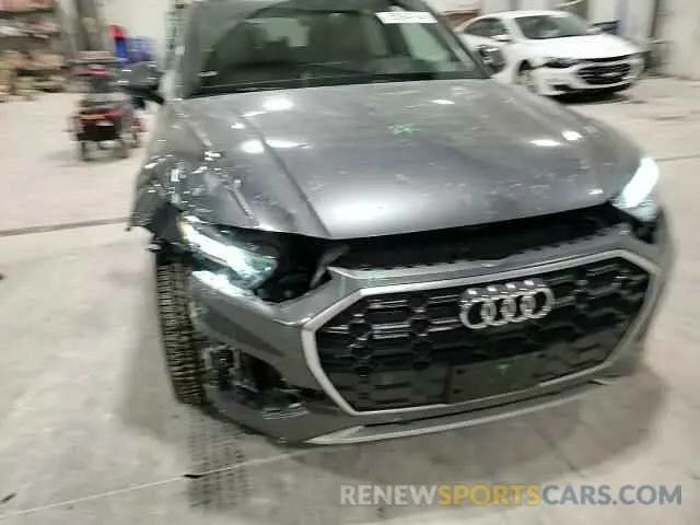11 Photograph of a damaged car WA1EAAFY9N2001644 AUDI Q5 2022