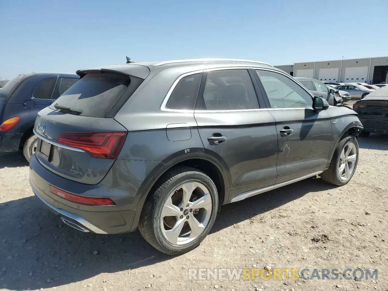 3 Photograph of a damaged car WA1EAAFY9N2001644 AUDI Q5 2022
