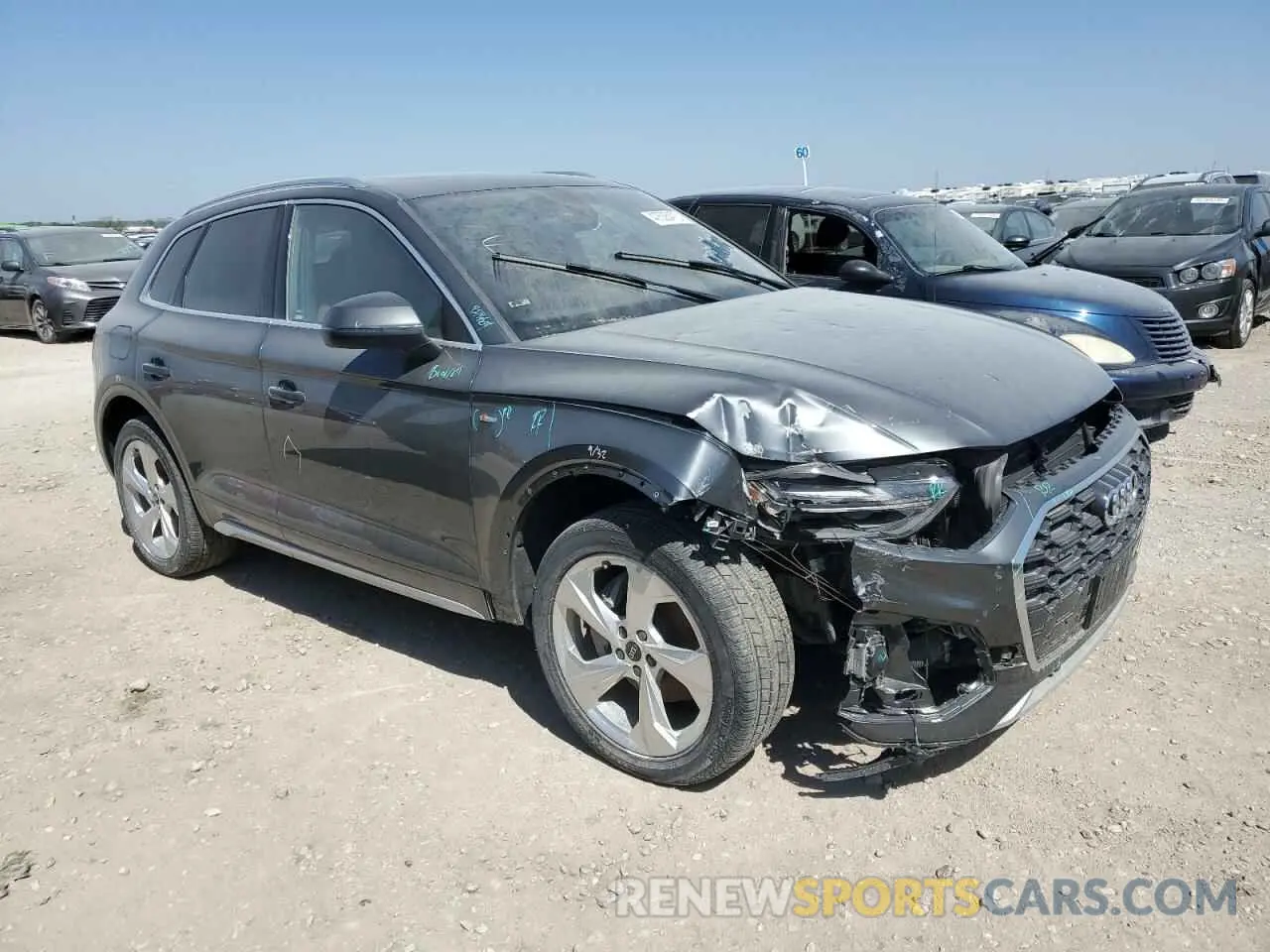4 Photograph of a damaged car WA1EAAFY9N2001644 AUDI Q5 2022