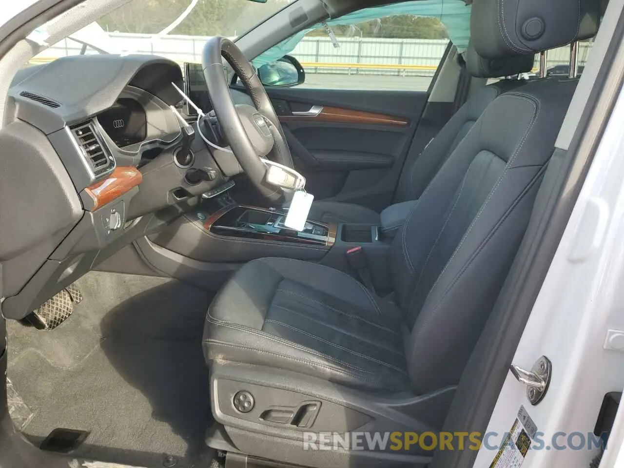 7 Photograph of a damaged car WA1EAAFY9N2018492 AUDI Q5 2022