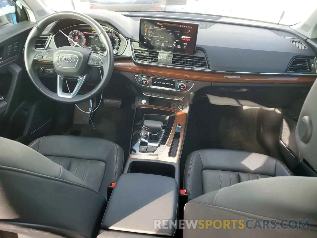 8 Photograph of a damaged car WA1EAAFY9N2018492 AUDI Q5 2022