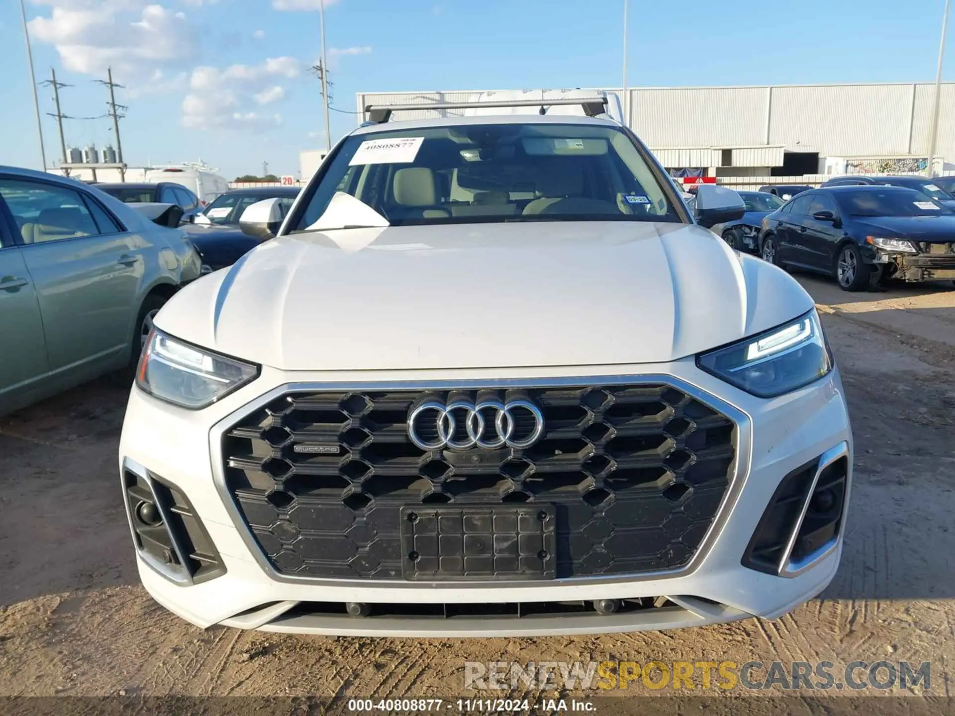 12 Photograph of a damaged car WA1EAAFY9N2071192 AUDI Q5 2022