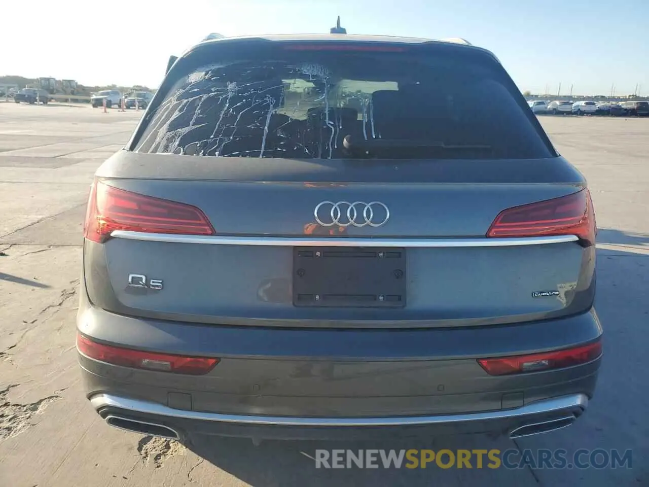 6 Photograph of a damaged car WA1EAAFY9N2083214 AUDI Q5 2022