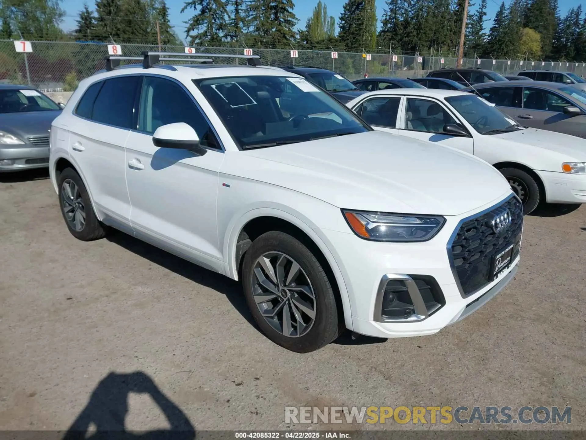 1 Photograph of a damaged car WA1EAAFY9N2112369 AUDI Q5 2022