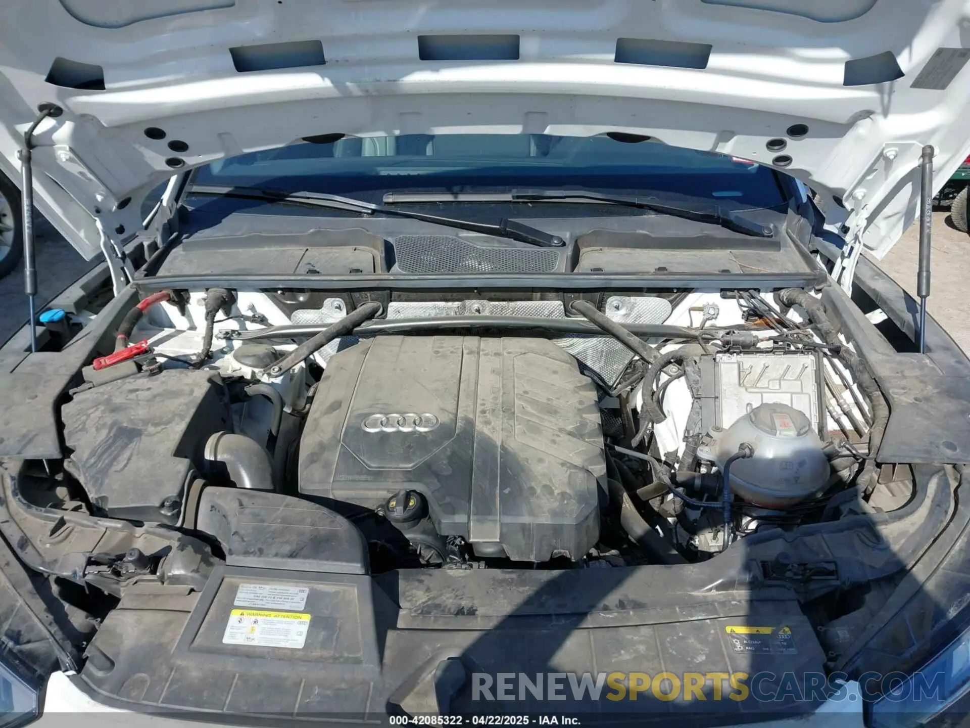 10 Photograph of a damaged car WA1EAAFY9N2112369 AUDI Q5 2022