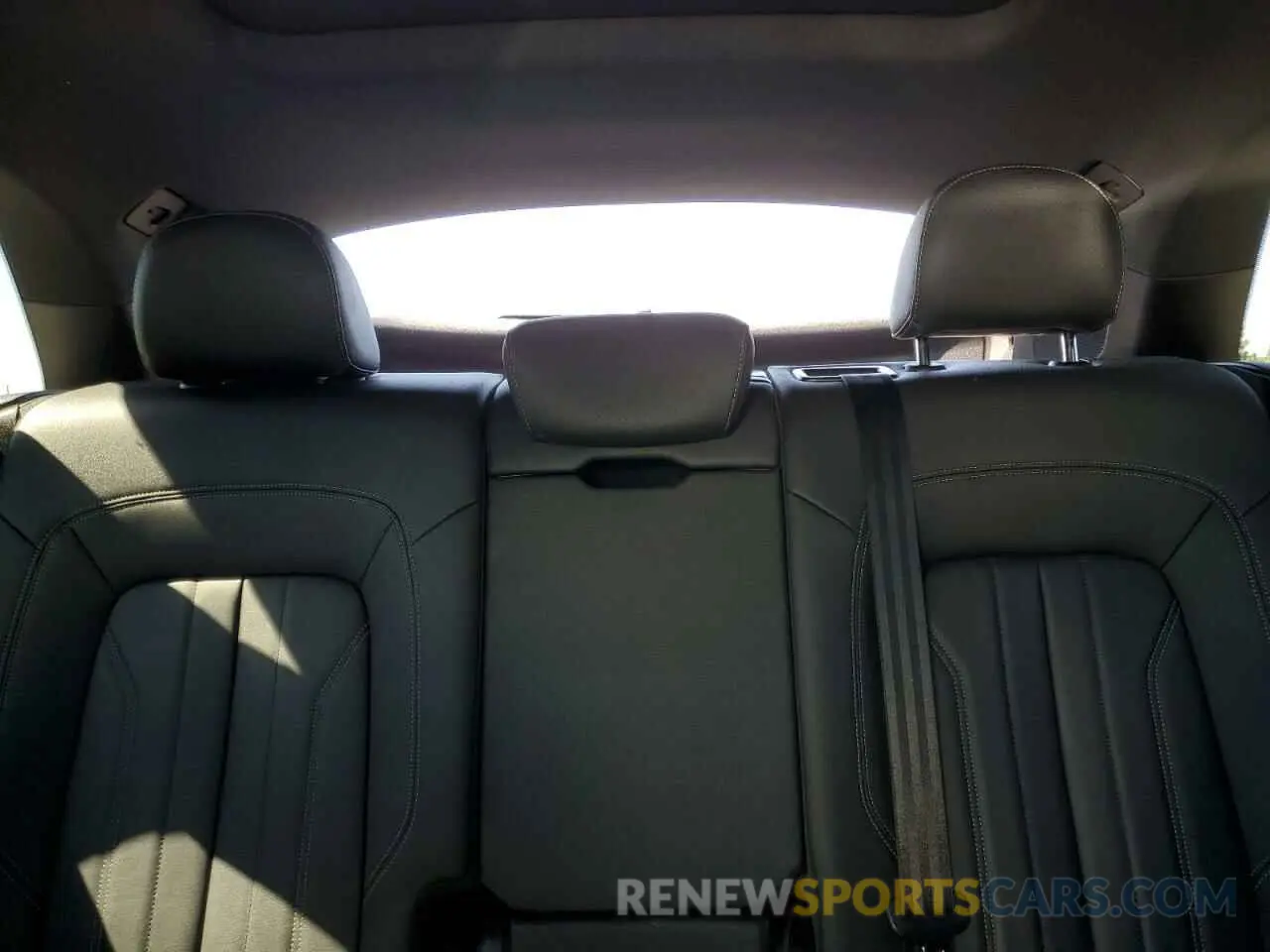 10 Photograph of a damaged car WA1EAAFY9N2134775 AUDI Q5 2022