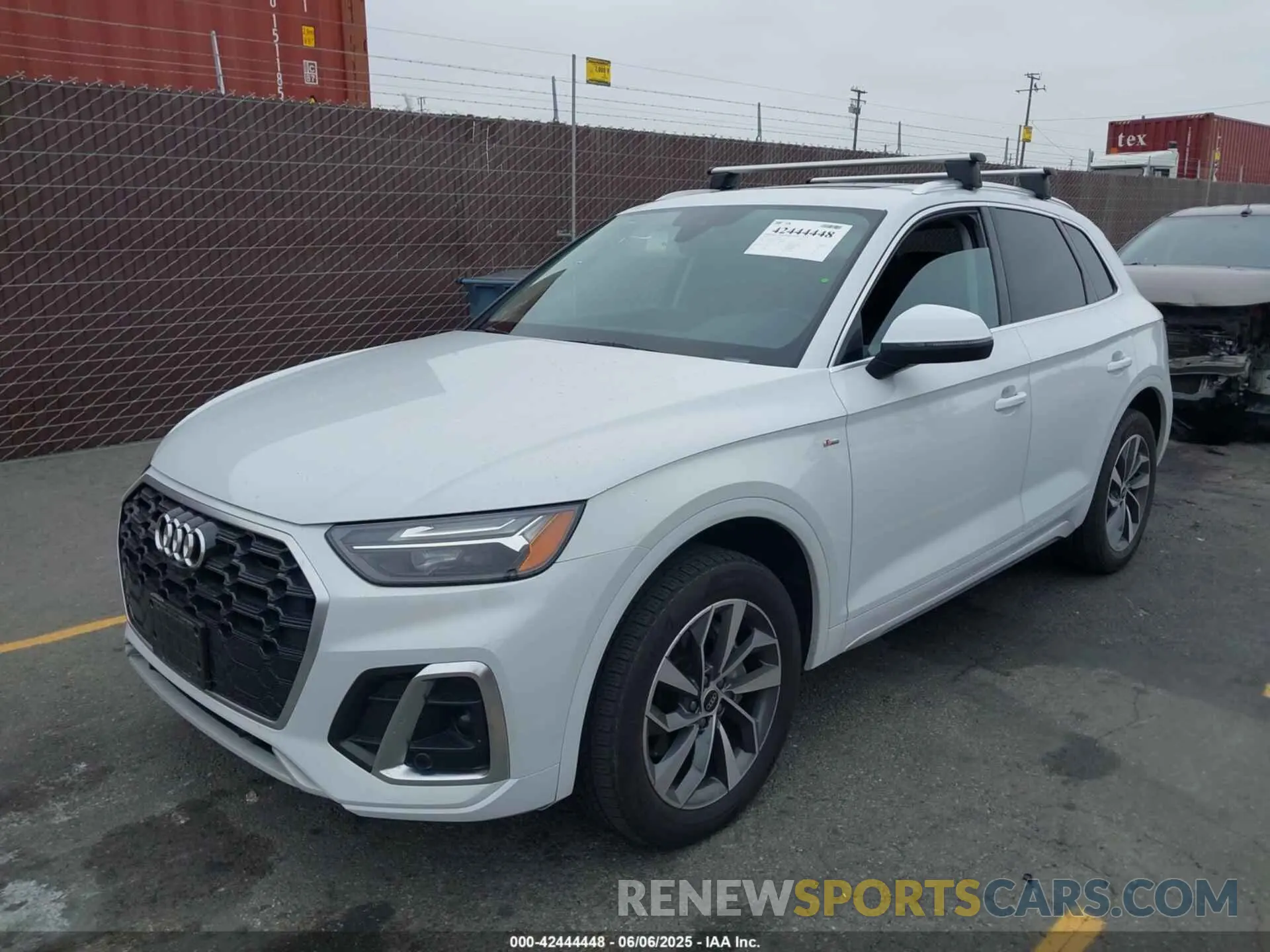 2 Photograph of a damaged car WA1EAAFYXN2075073 AUDI Q5 2022