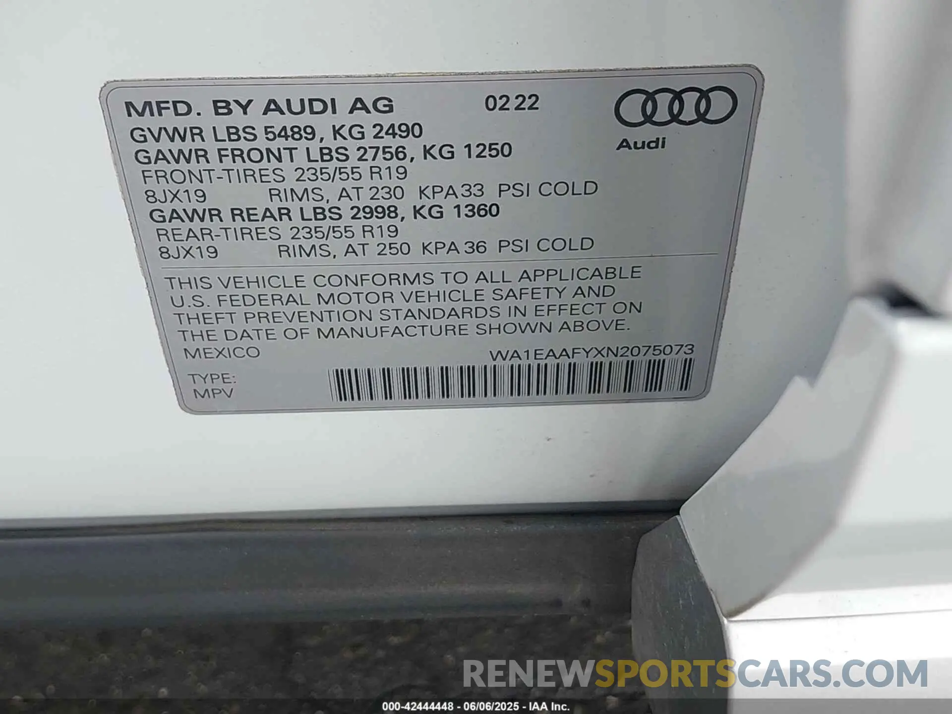 9 Photograph of a damaged car WA1EAAFYXN2075073 AUDI Q5 2022