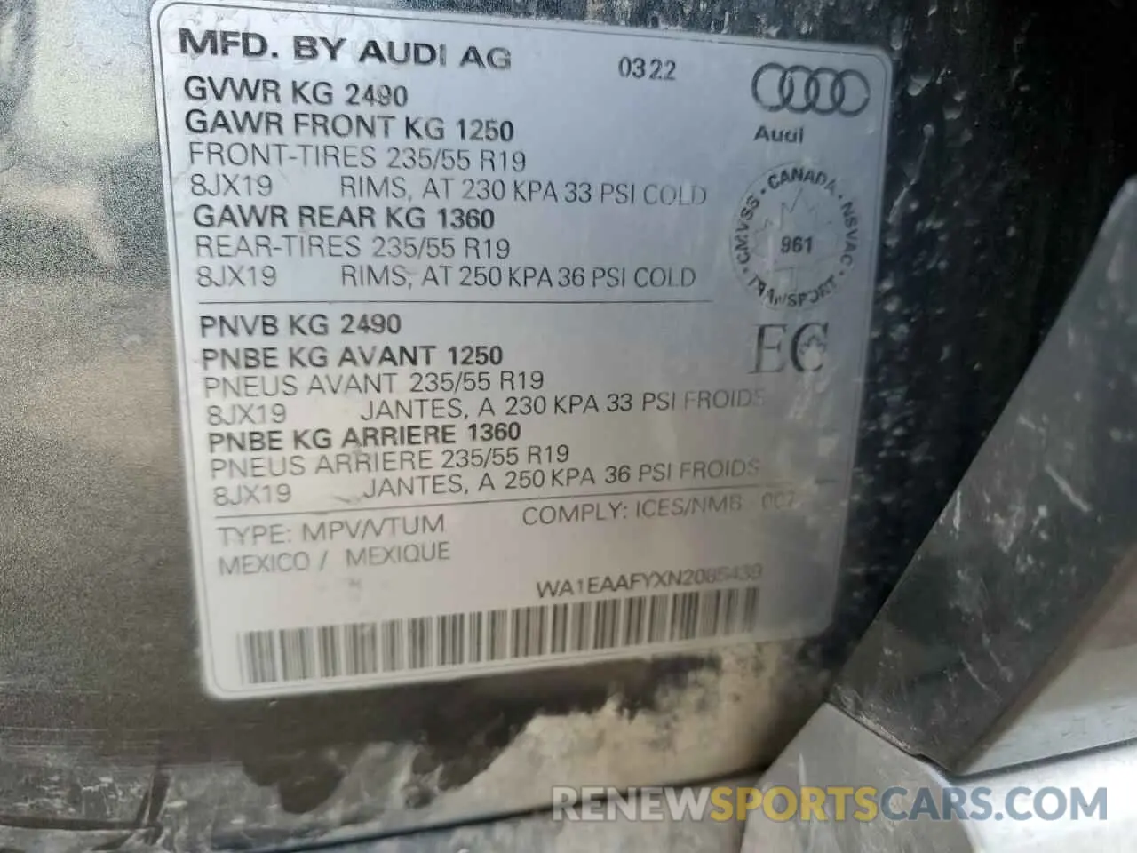12 Photograph of a damaged car WA1EAAFYXN2085439 AUDI Q5 2022