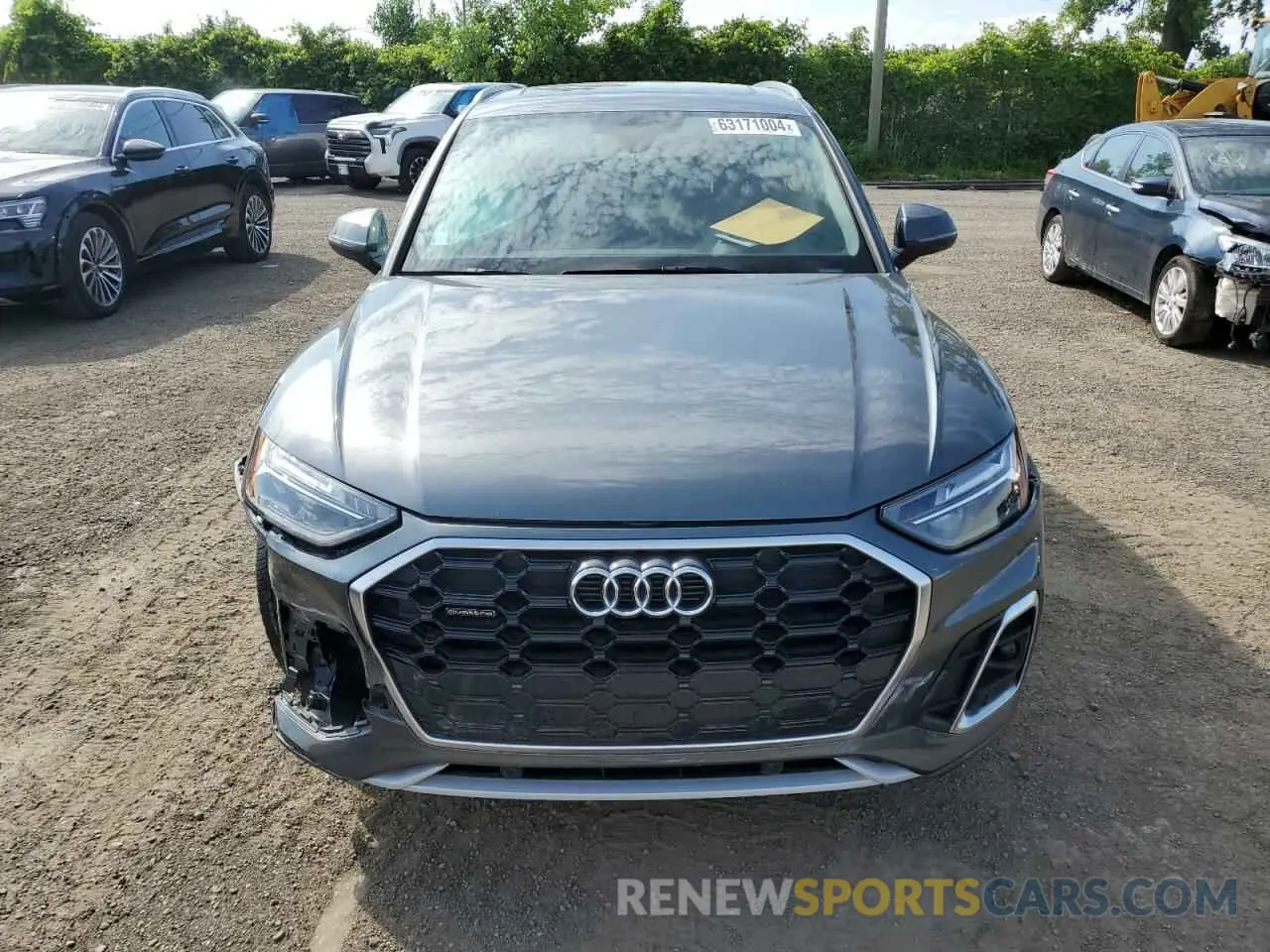 5 Photograph of a damaged car WA1EAAFYXN2085439 AUDI Q5 2022