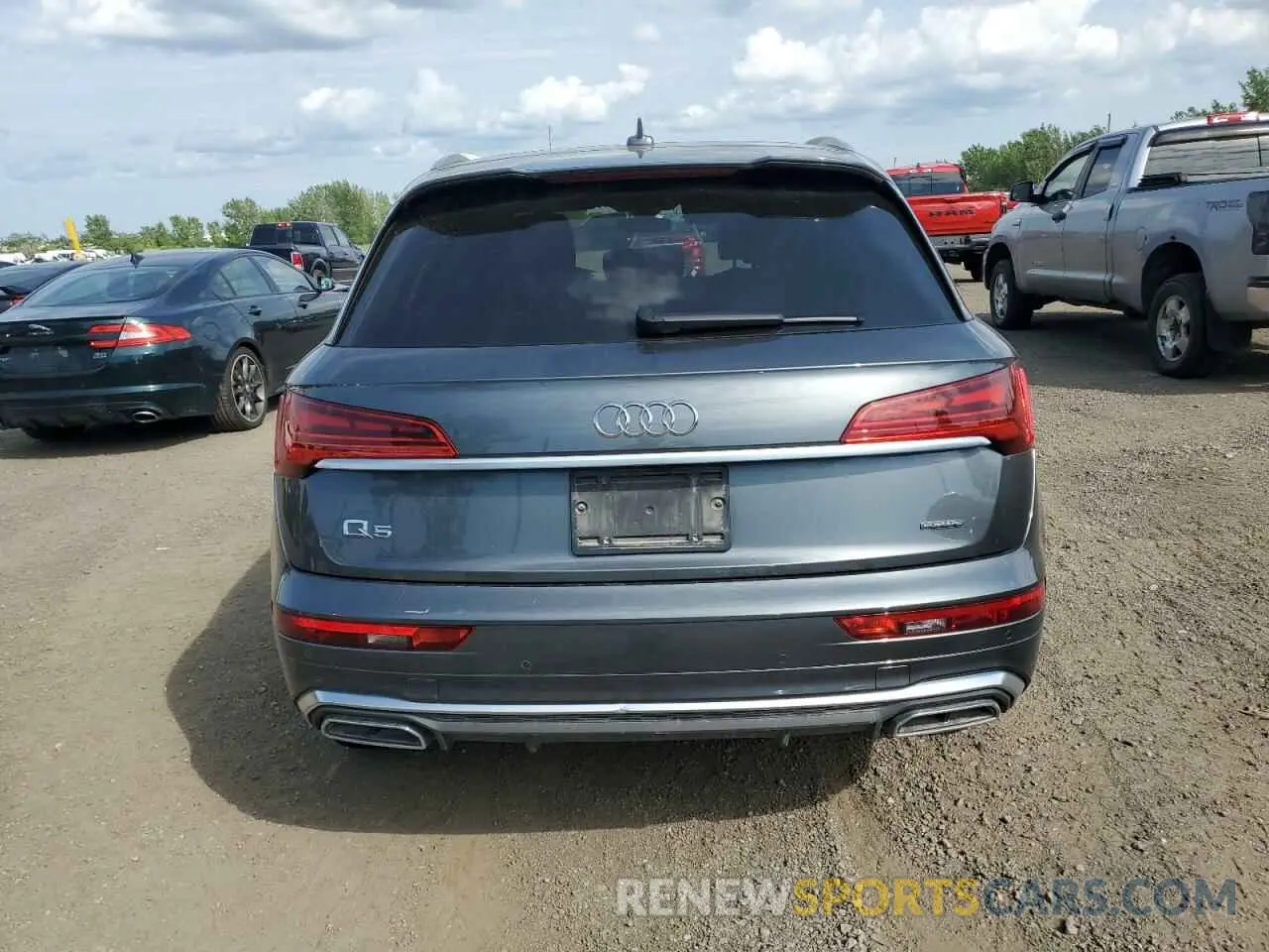 6 Photograph of a damaged car WA1EAAFYXN2085439 AUDI Q5 2022
