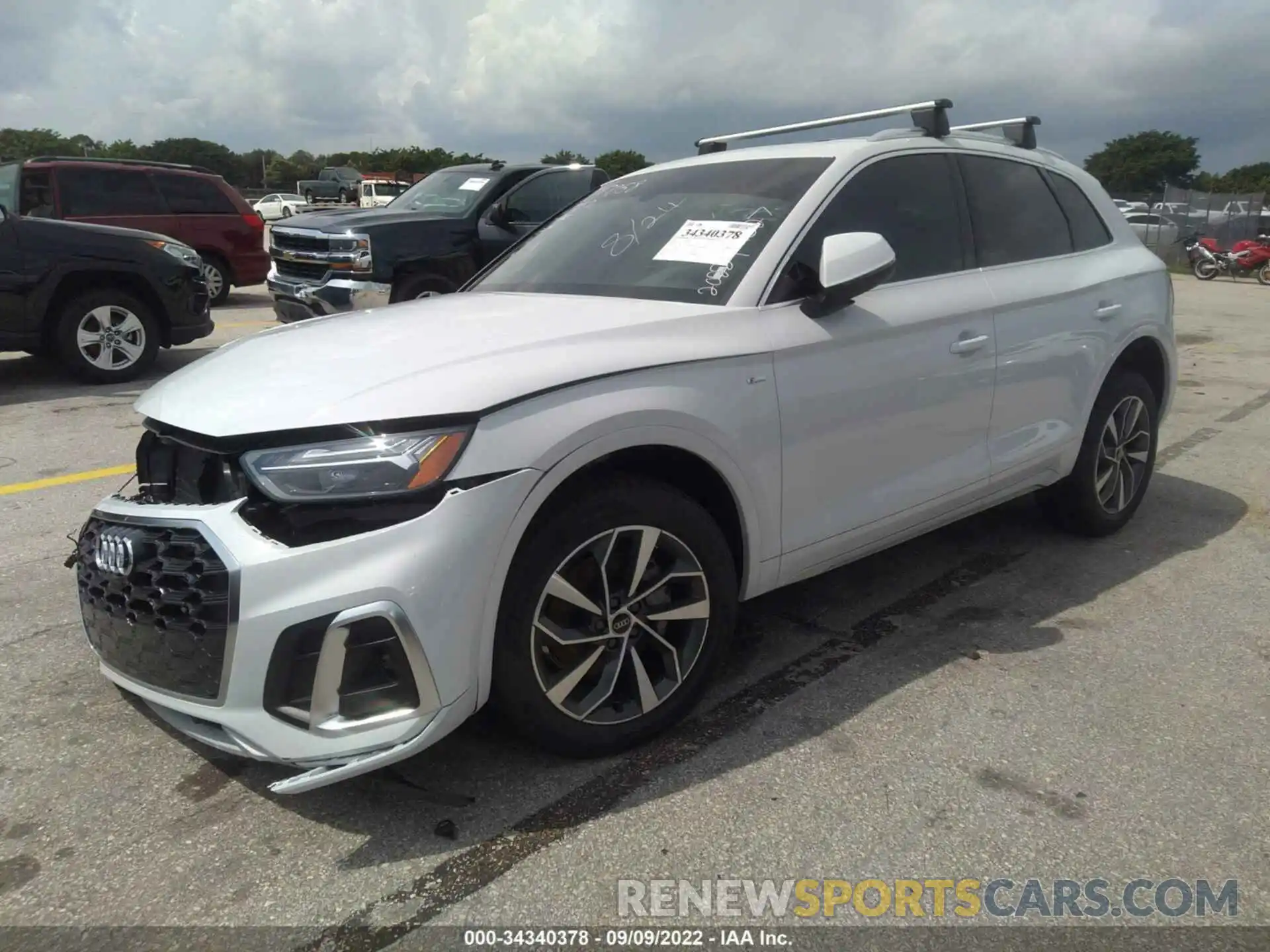 2 Photograph of a damaged car WA1EAAFYXN2124627 AUDI Q5 2022