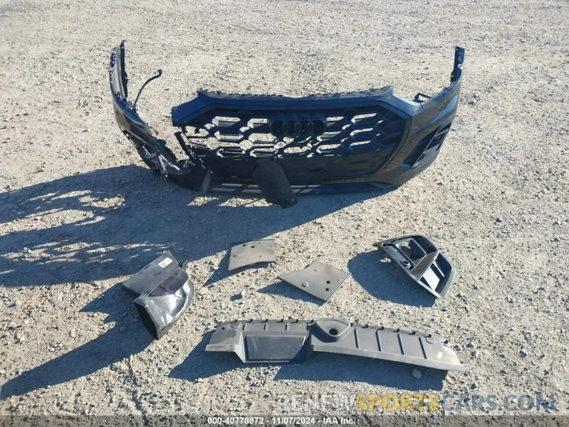 12 Photograph of a damaged car WA1FAAFY1N2083292 AUDI Q5 2022