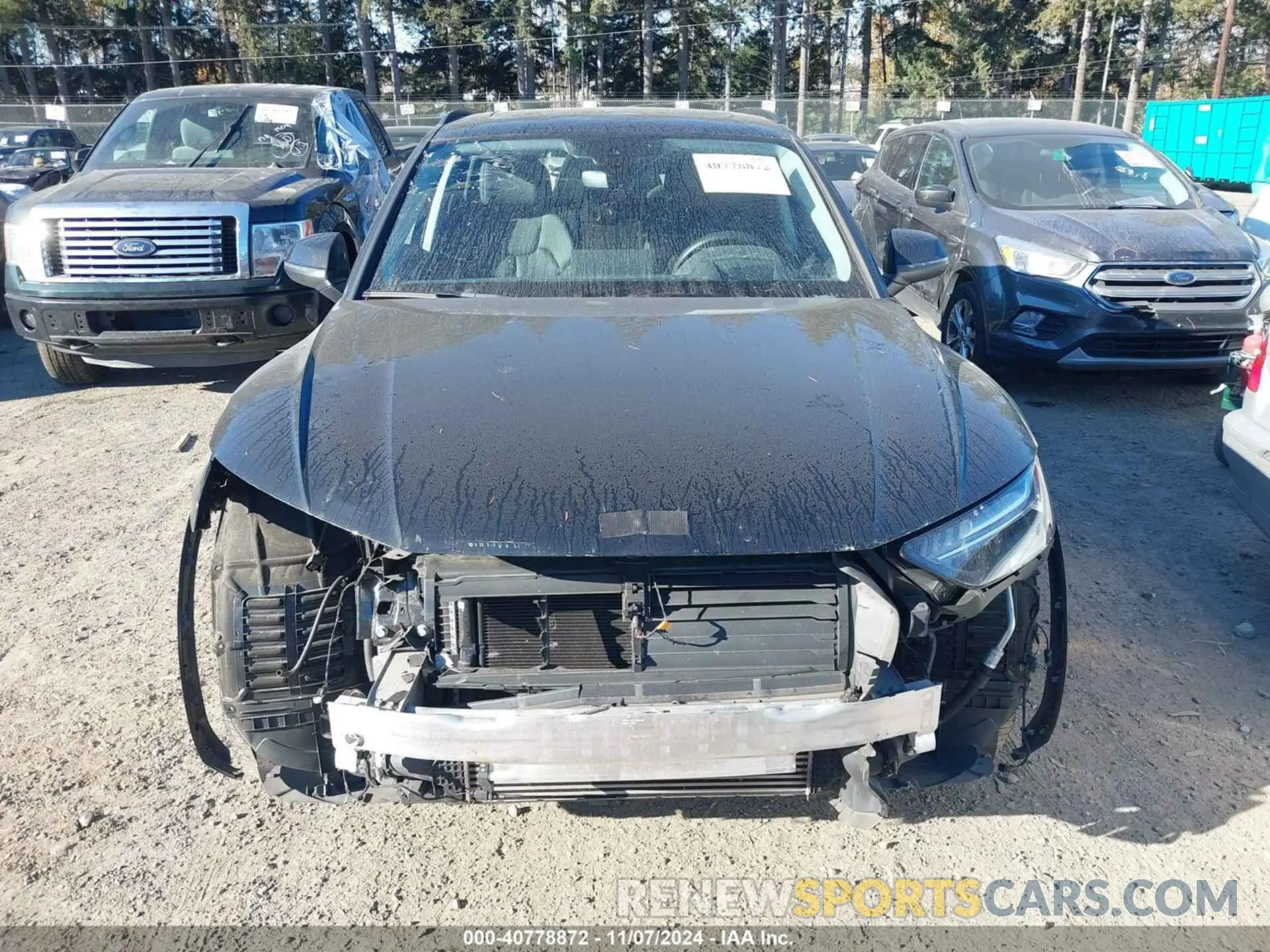 13 Photograph of a damaged car WA1FAAFY1N2083292 AUDI Q5 2022
