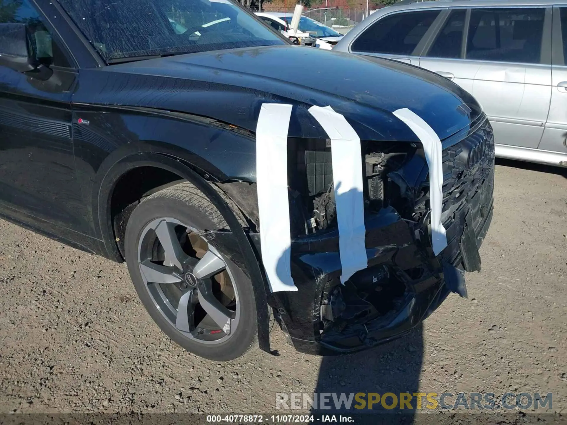 22 Photograph of a damaged car WA1FAAFY1N2083292 AUDI Q5 2022