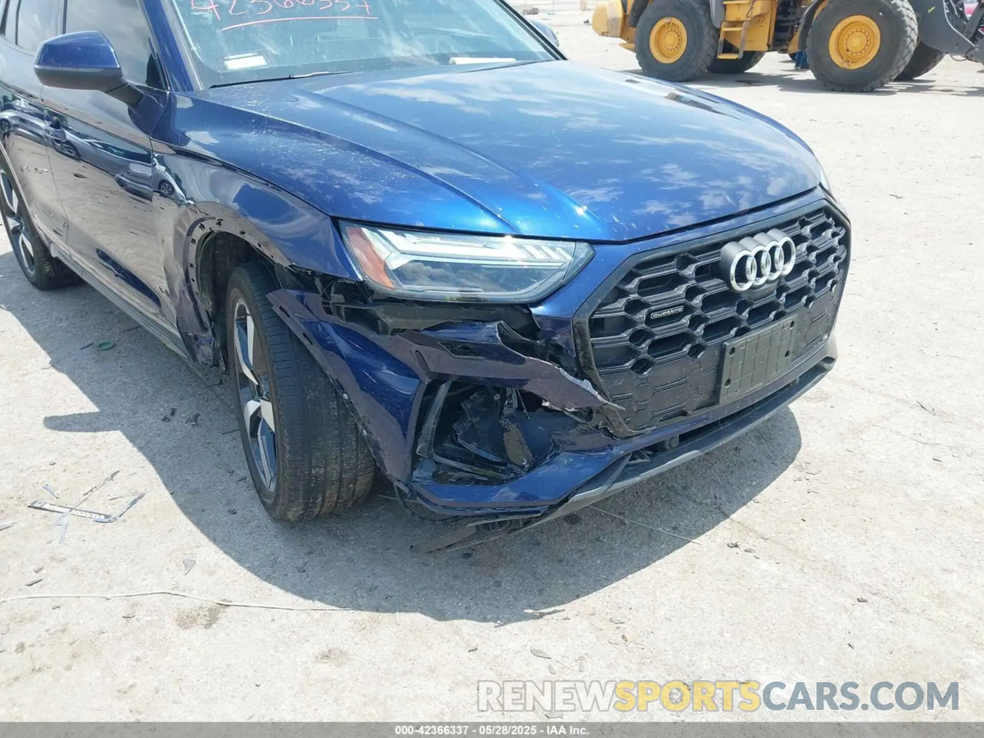 6 Photograph of a damaged car WA1FAAFY3N2006634 AUDI Q5 2022