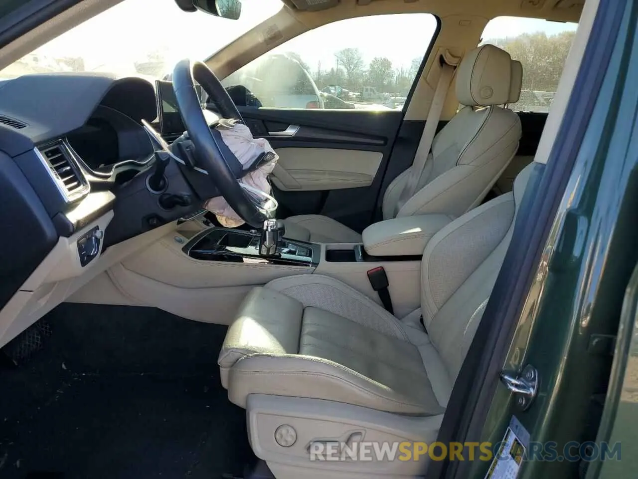 7 Photograph of a damaged car WA1FAAFY3N2109049 AUDI Q5 2022