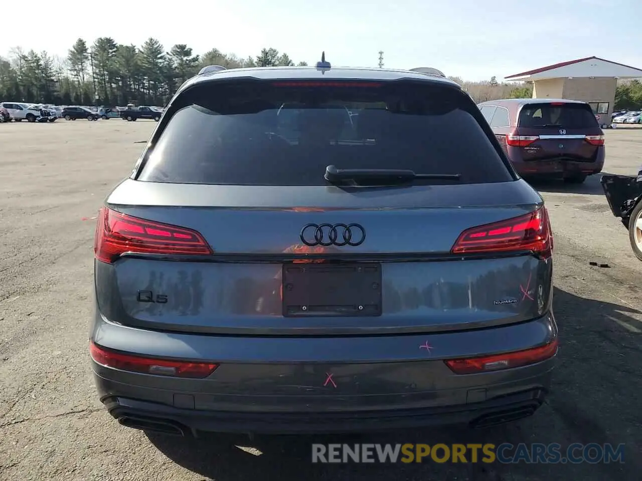 6 Photograph of a damaged car WA1FAAFY5N2055690 AUDI Q5 2022