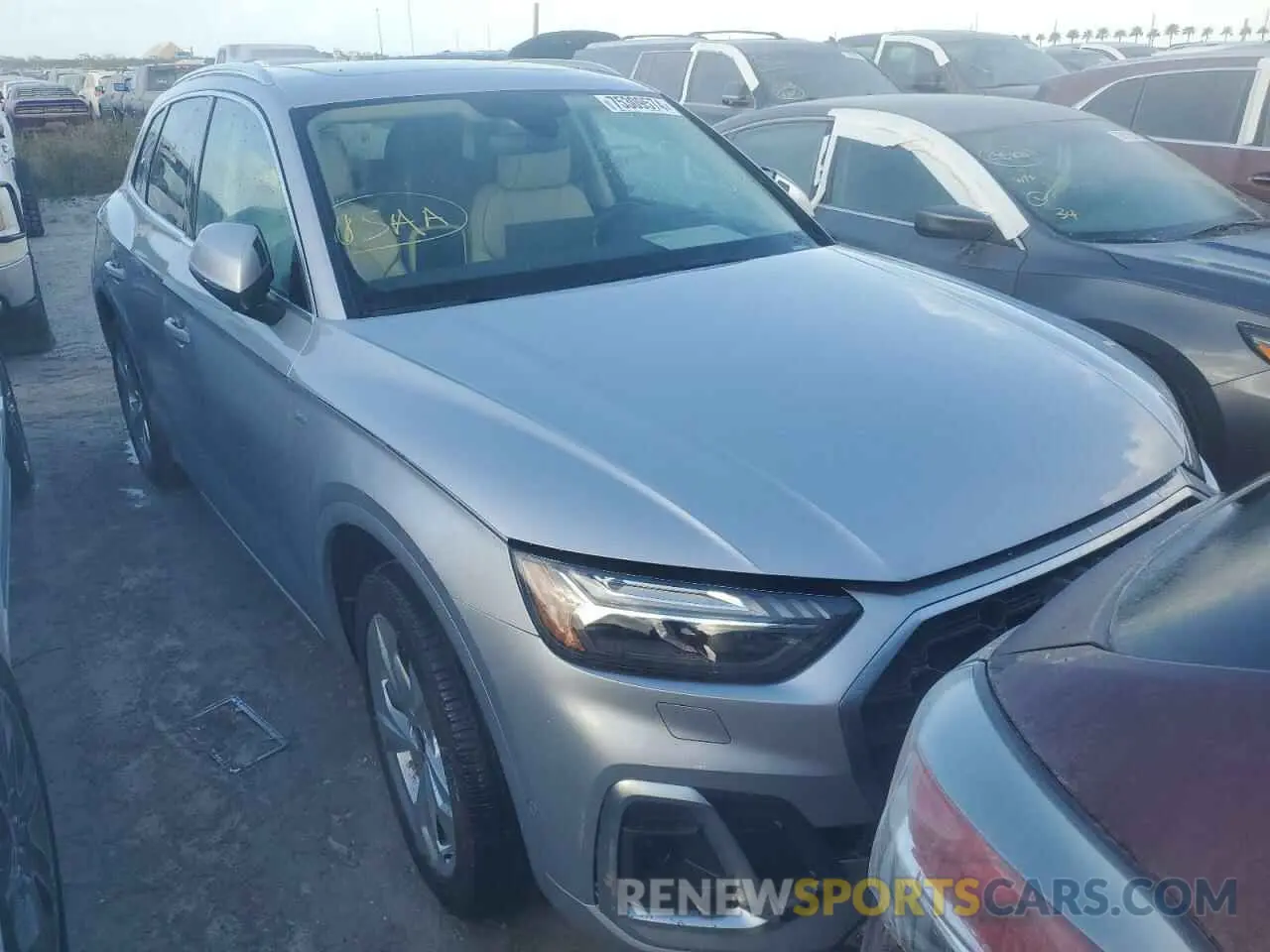 5 Photograph of a damaged car WA1FAAFY6N2049364 AUDI Q5 2022