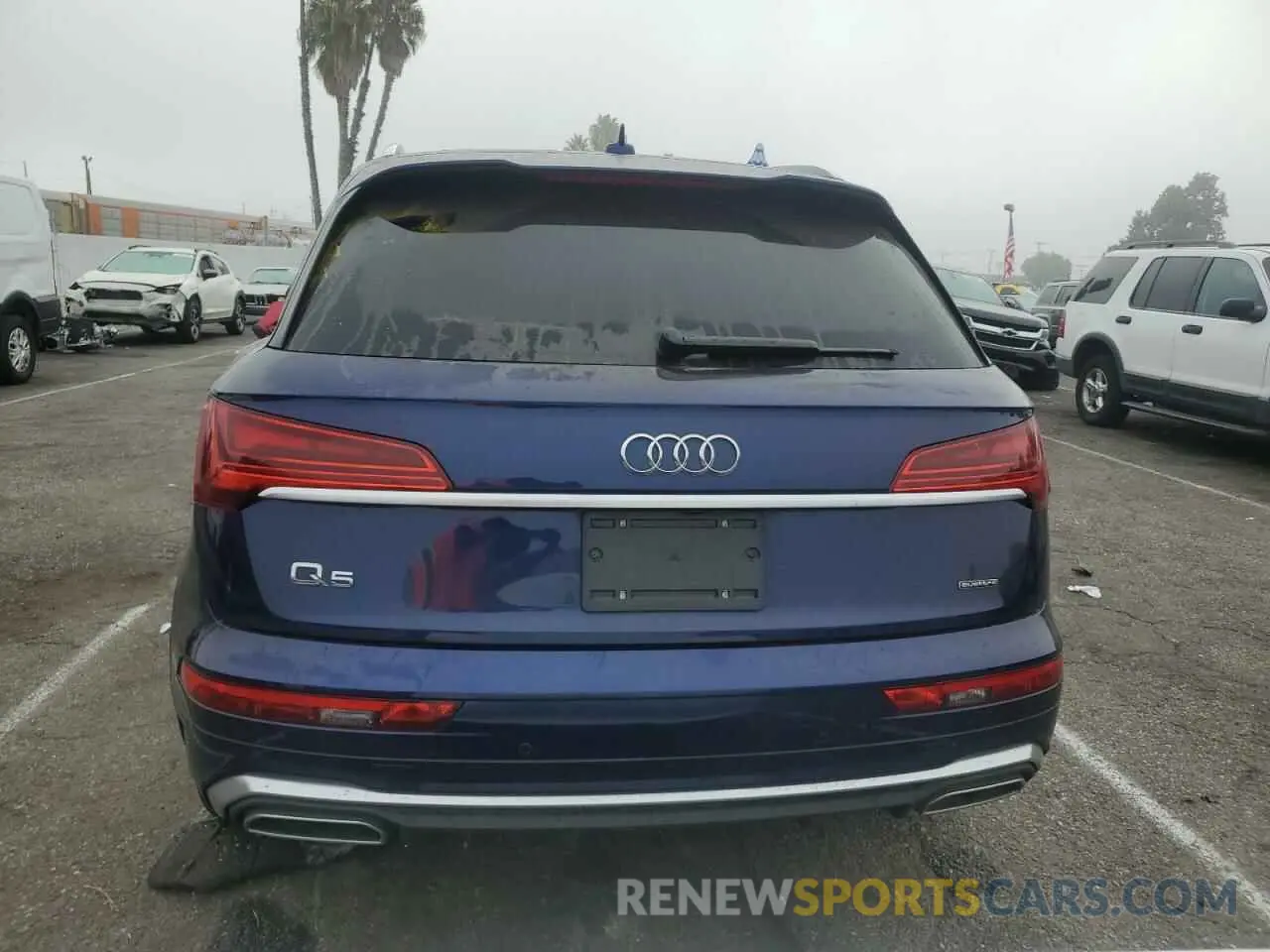 6 Photograph of a damaged car WA1FAAFY9N2047673 AUDI Q5 2022