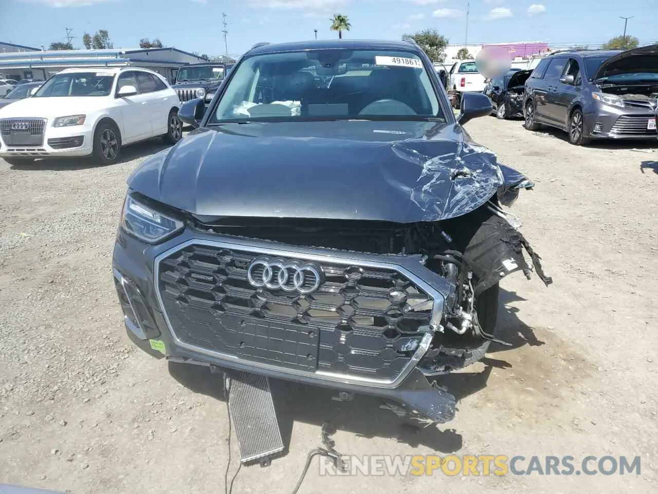 5 Photograph of a damaged car WA1G2AFY2N2098529 AUDI Q5 2022