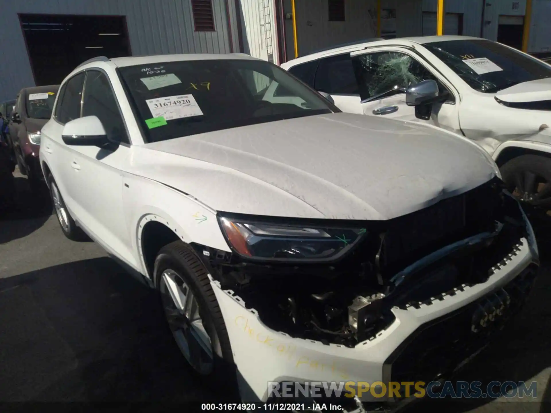 1 Photograph of a damaged car WA1G2AFY5N2003834 AUDI Q5 2022