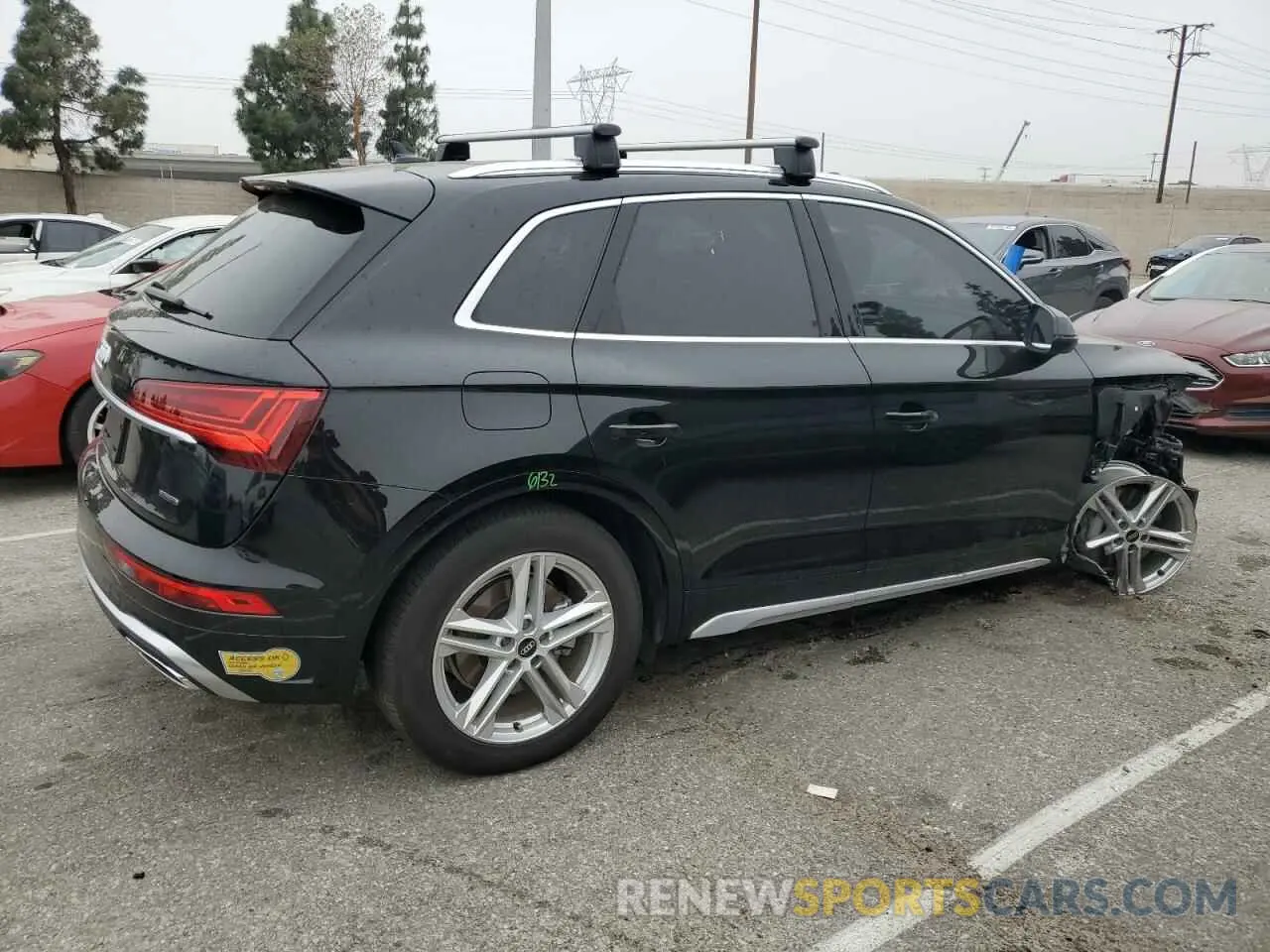 3 Photograph of a damaged car WA1G2AFY9N2003349 AUDI Q5 2022