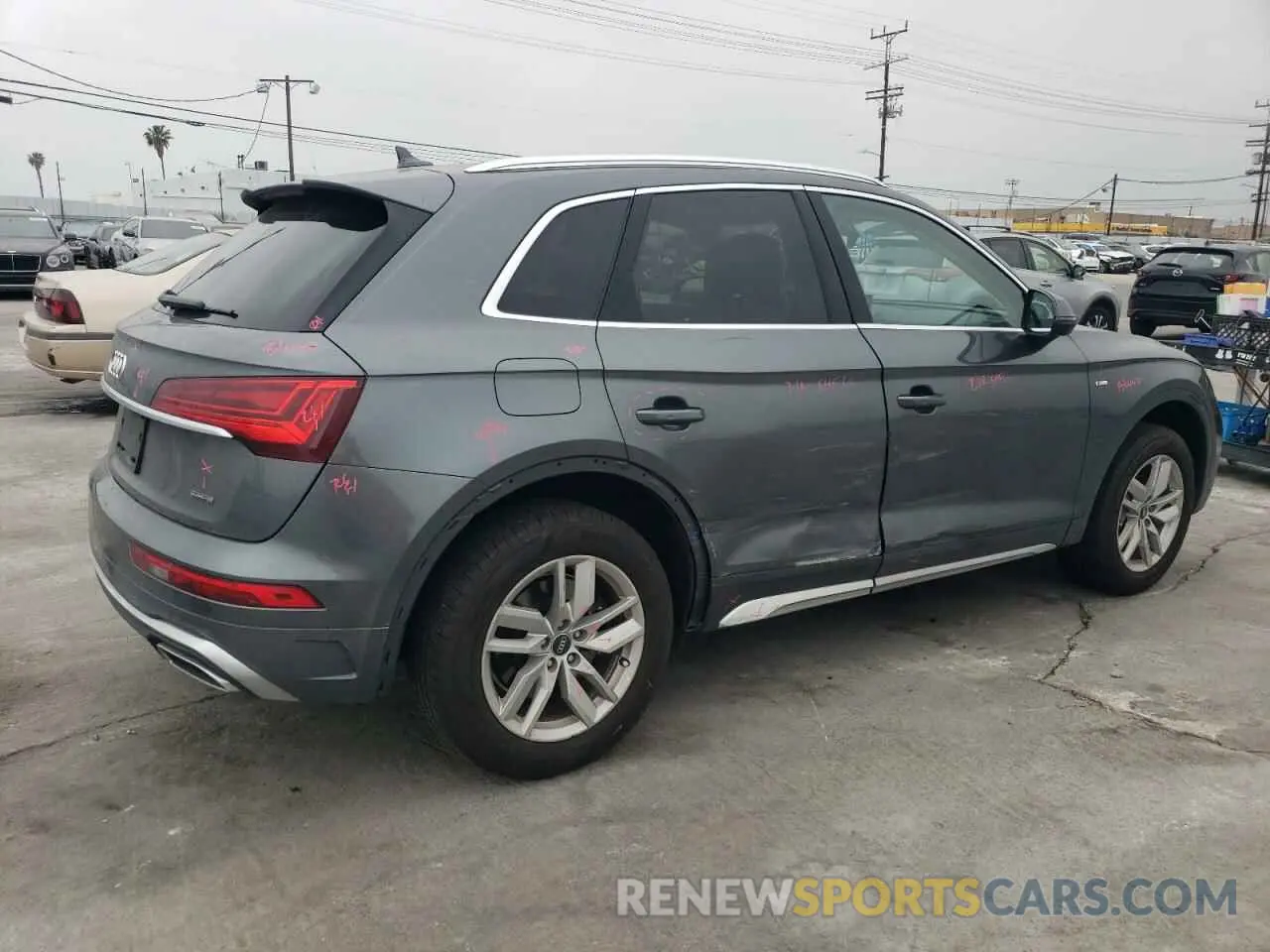 3 Photograph of a damaged car WA1GAAFY0N2109689 AUDI Q5 2022