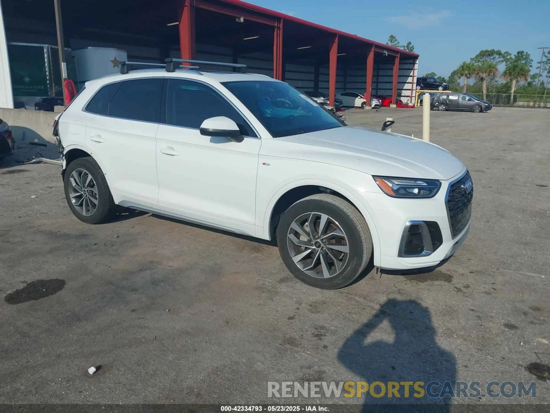 1 Photograph of a damaged car WA1GAAFY1N2021248 AUDI Q5 2022