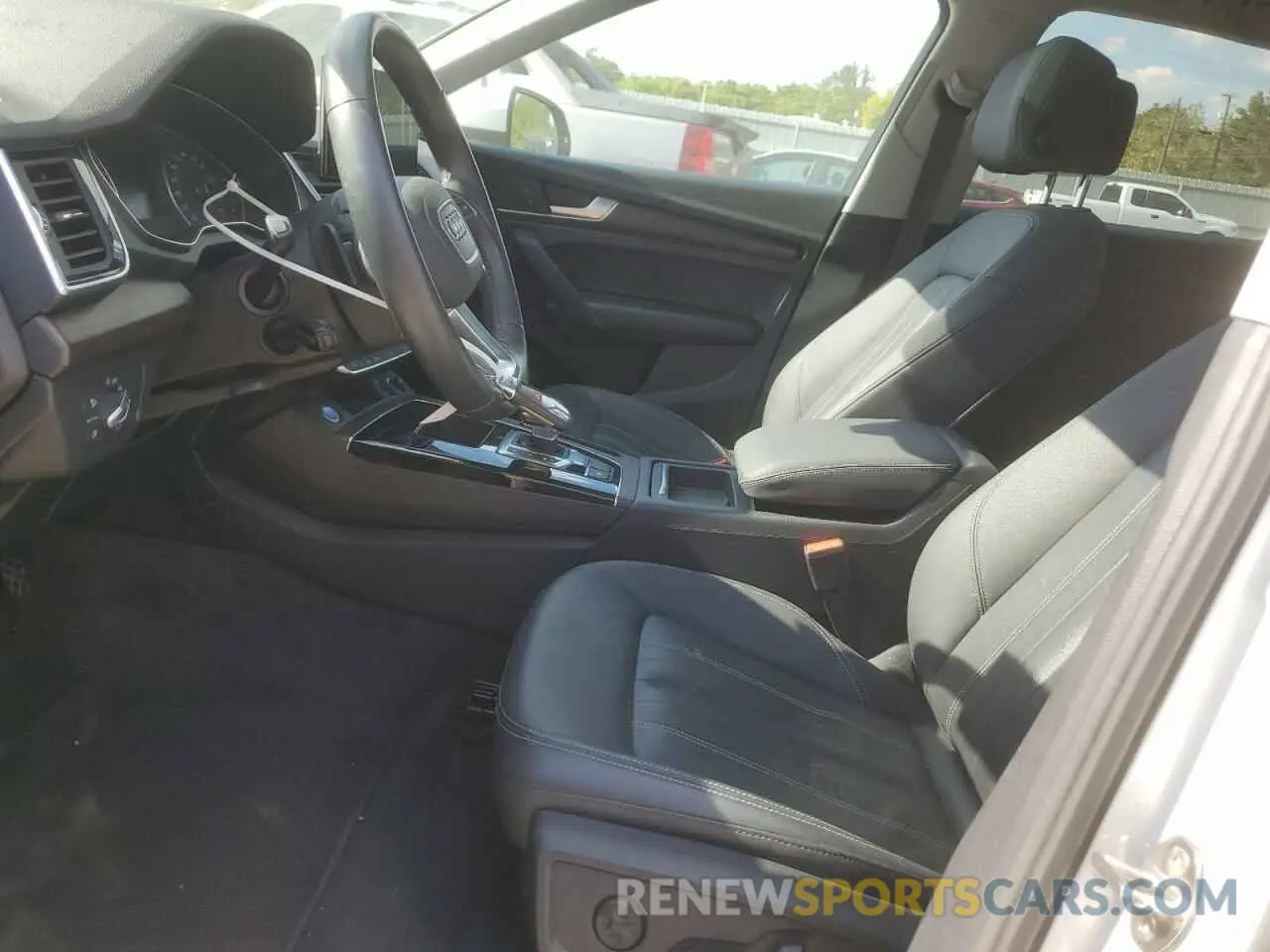 7 Photograph of a damaged car WA1GAAFY1N2070448 AUDI Q5 2022