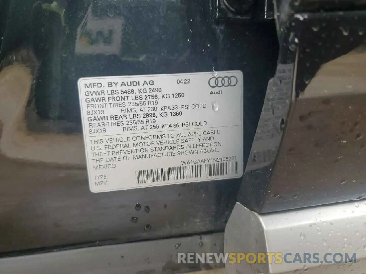12 Photograph of a damaged car WA1GAAFY1N2106221 AUDI Q5 2022