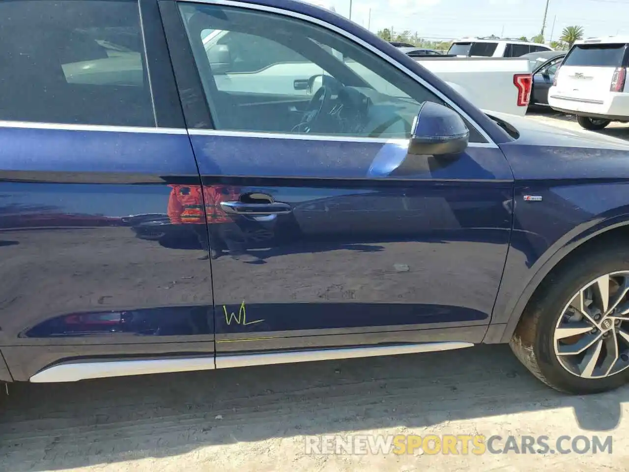 13 Photograph of a damaged car WA1GAAFY1N2108390 AUDI Q5 2022