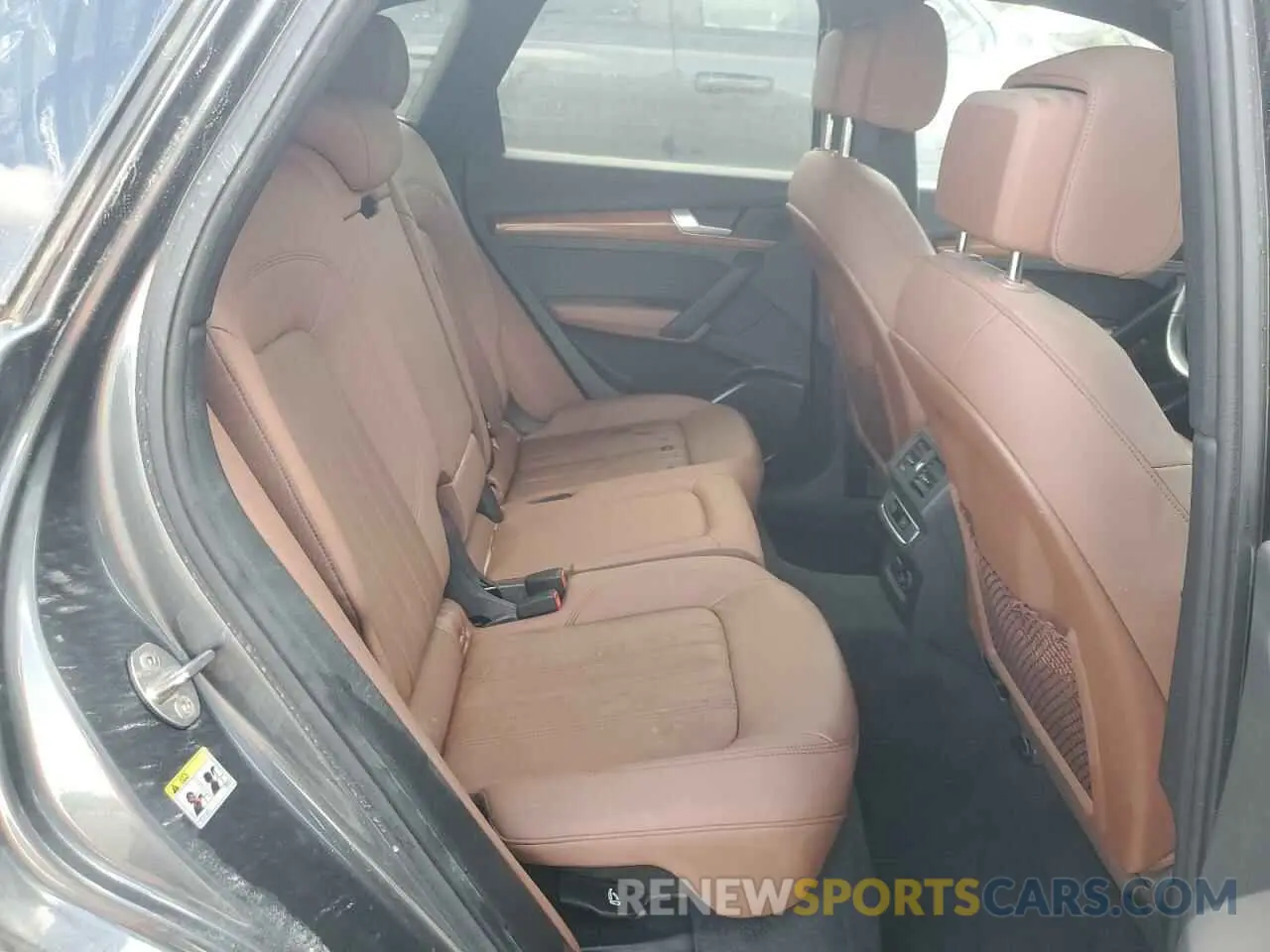 11 Photograph of a damaged car WA1GAAFY2N2005589 AUDI Q5 2022