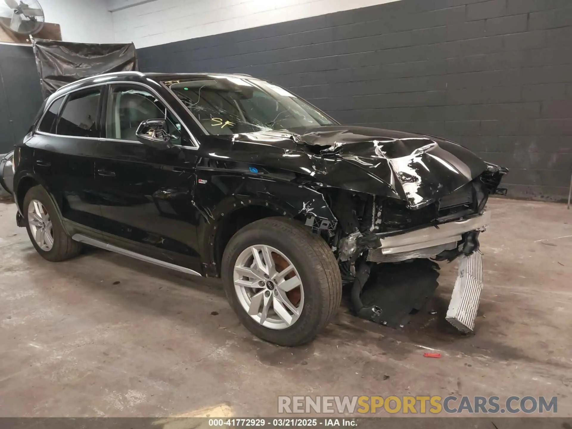 1 Photograph of a damaged car WA1GAAFY2N2049219 AUDI Q5 2022