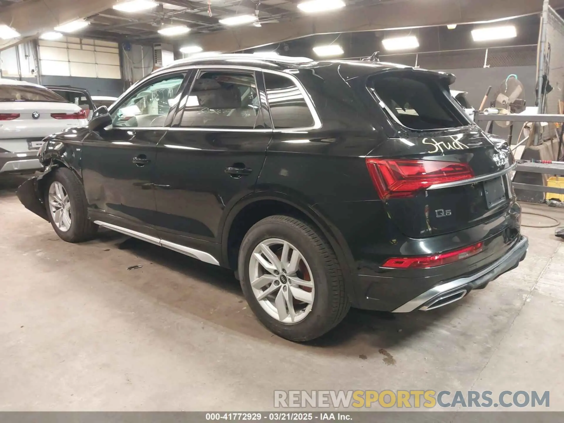 3 Photograph of a damaged car WA1GAAFY2N2049219 AUDI Q5 2022