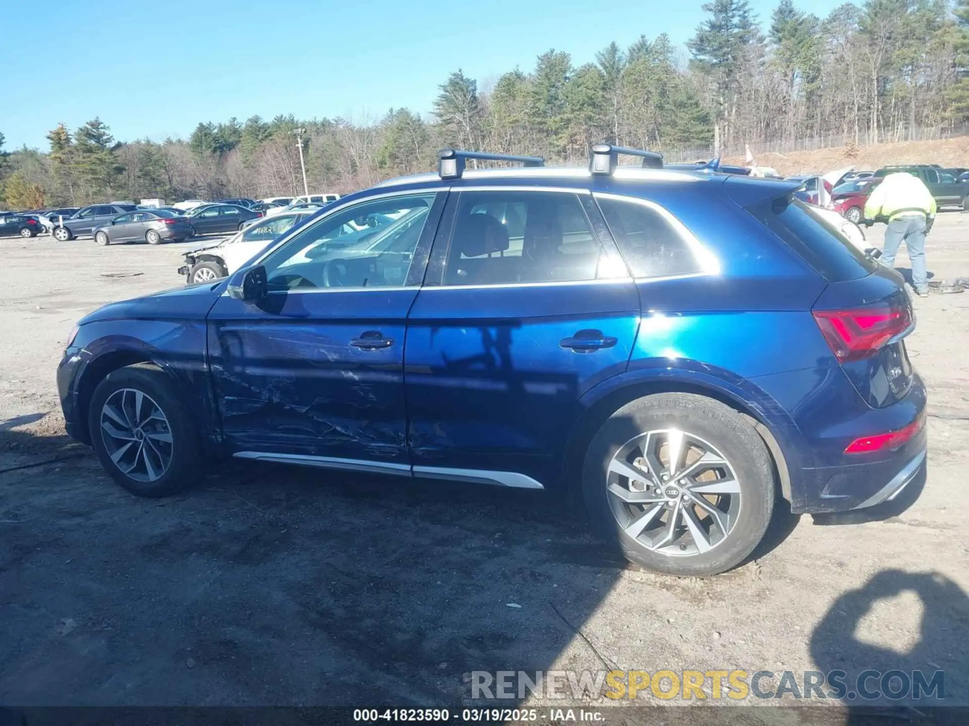 15 Photograph of a damaged car WA1GAAFY2N2061600 AUDI Q5 2022