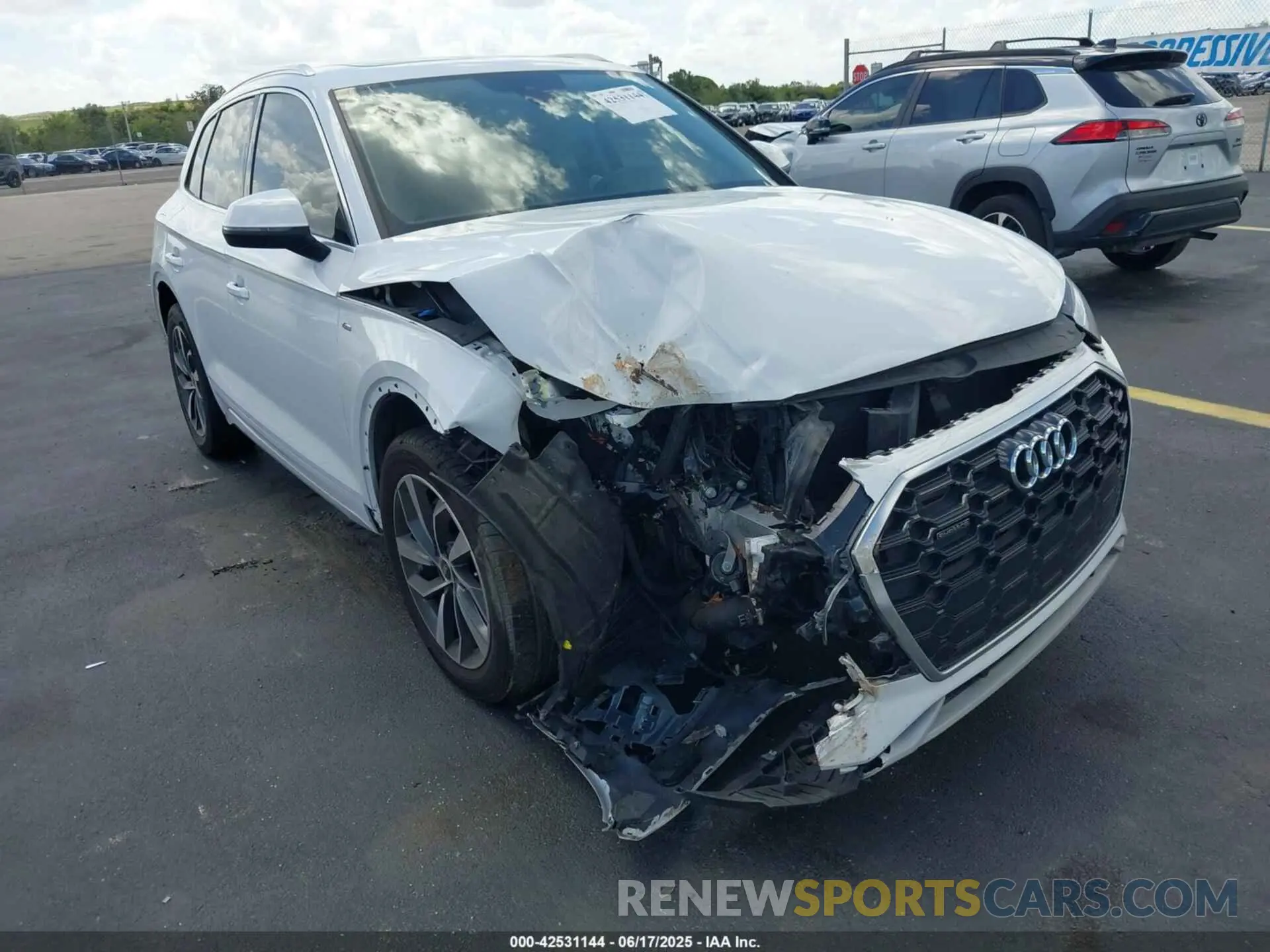 6 Photograph of a damaged car WA1GAAFY2N2087968 AUDI Q5 2022
