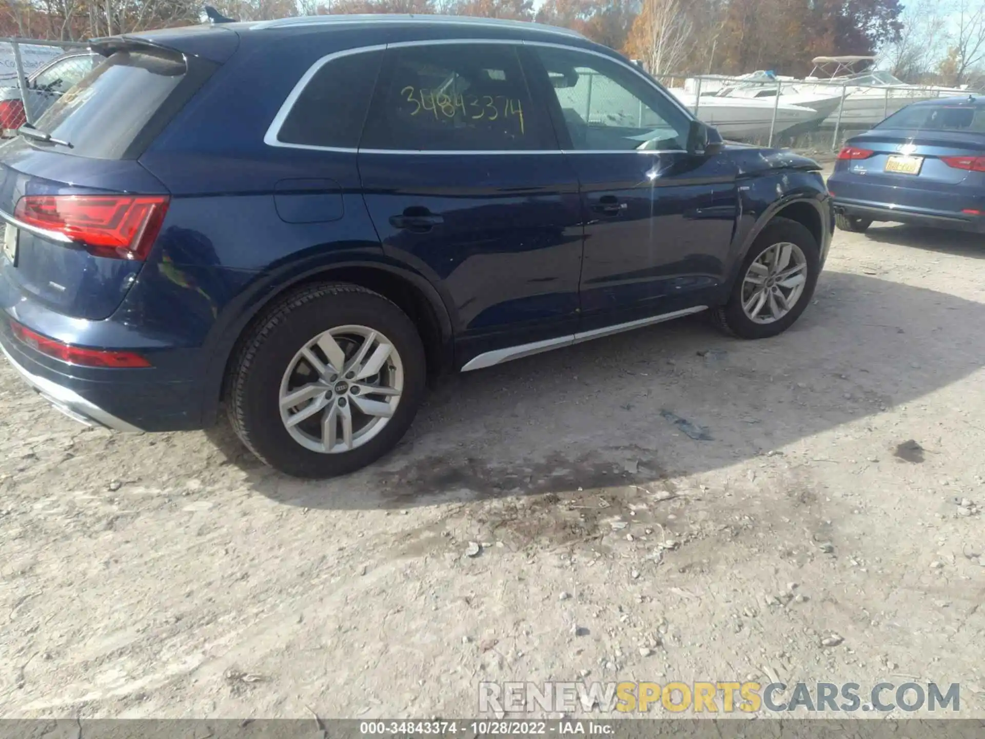 4 Photograph of a damaged car WA1GAAFY2N2102369 AUDI Q5 2022