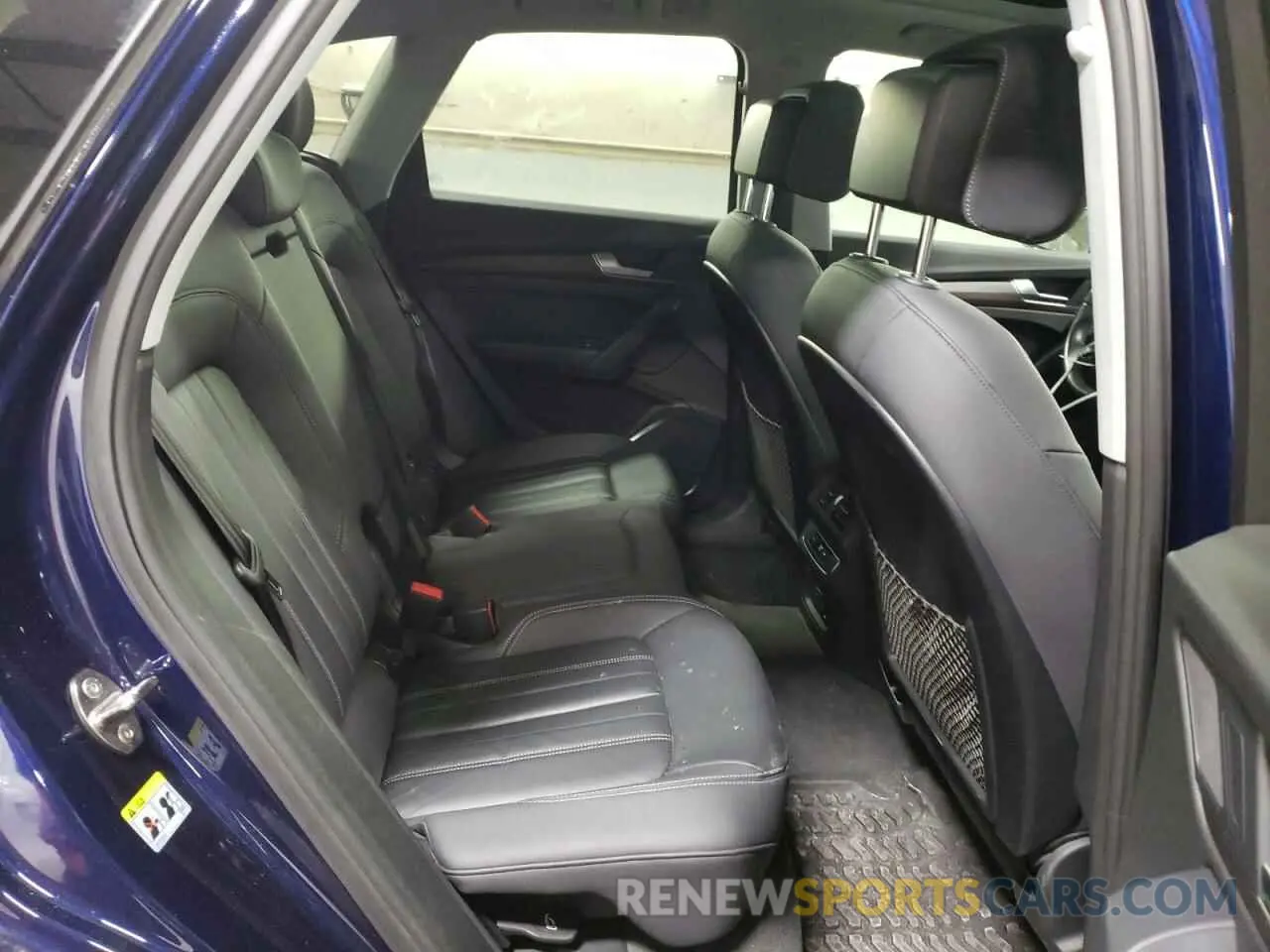 10 Photograph of a damaged car WA1GAAFY4N2050453 AUDI Q5 2022