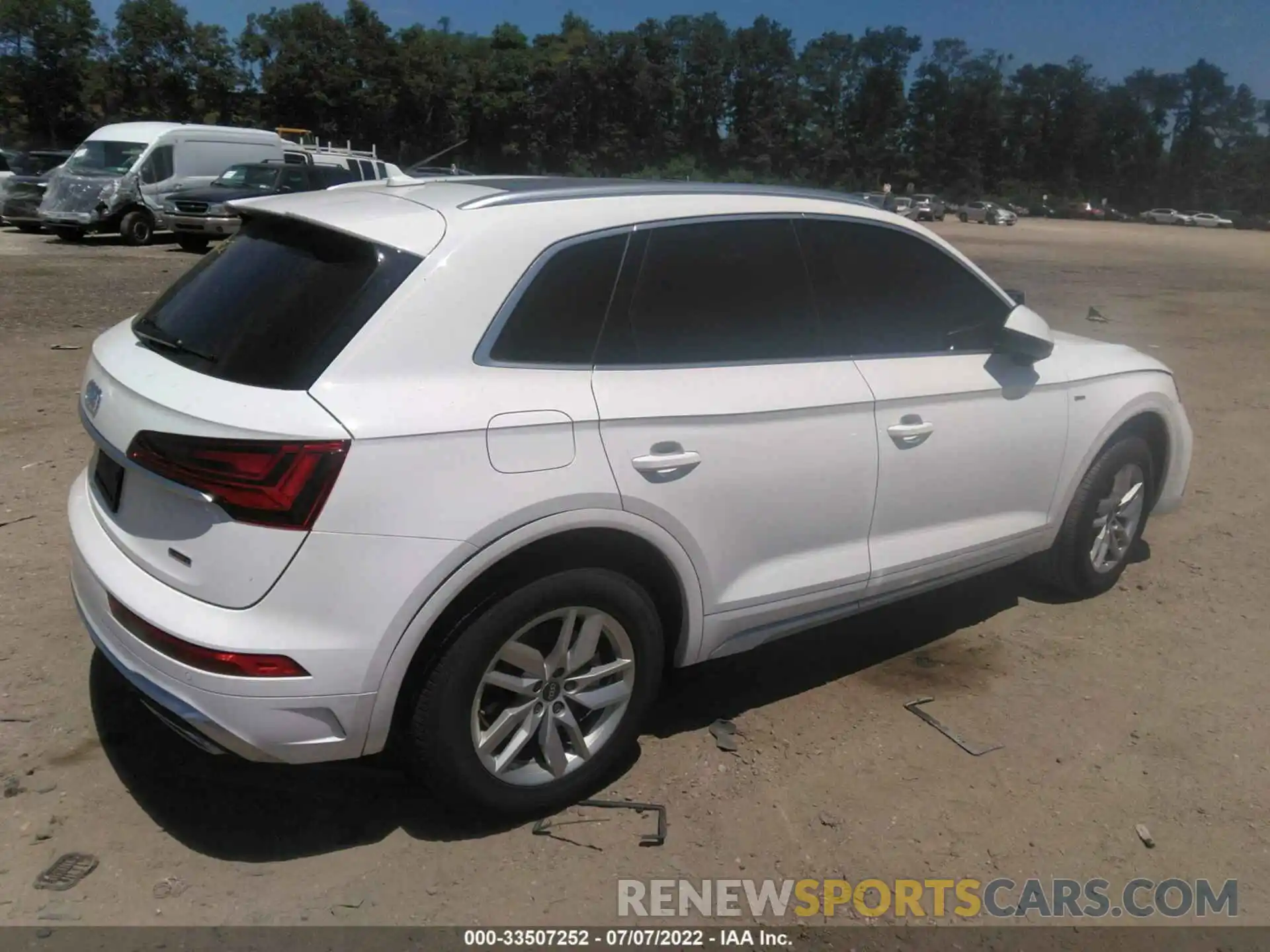 4 Photograph of a damaged car WA1GAAFY5N2026324 AUDI Q5 2022