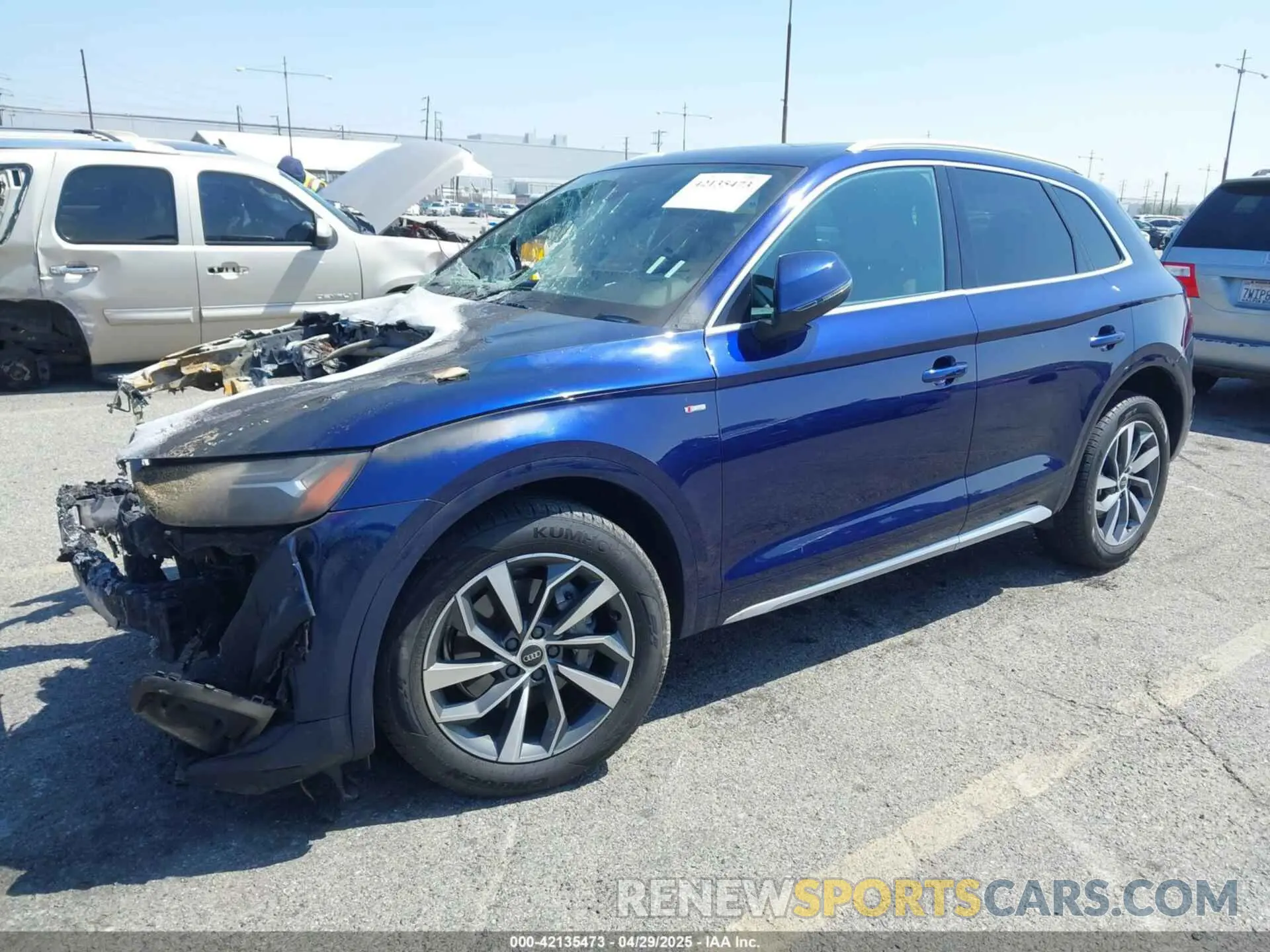 2 Photograph of a damaged car WA1GAAFY5N2080030 AUDI Q5 2022