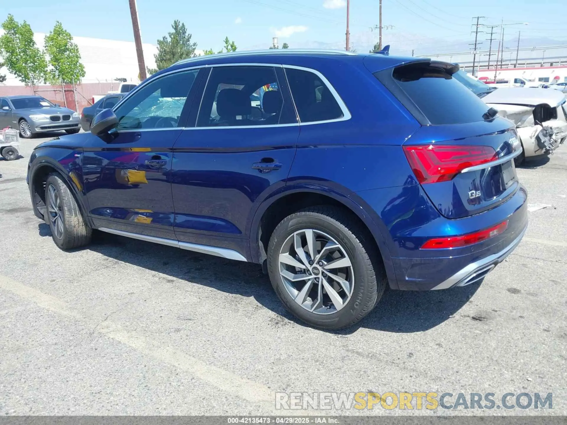 3 Photograph of a damaged car WA1GAAFY5N2080030 AUDI Q5 2022