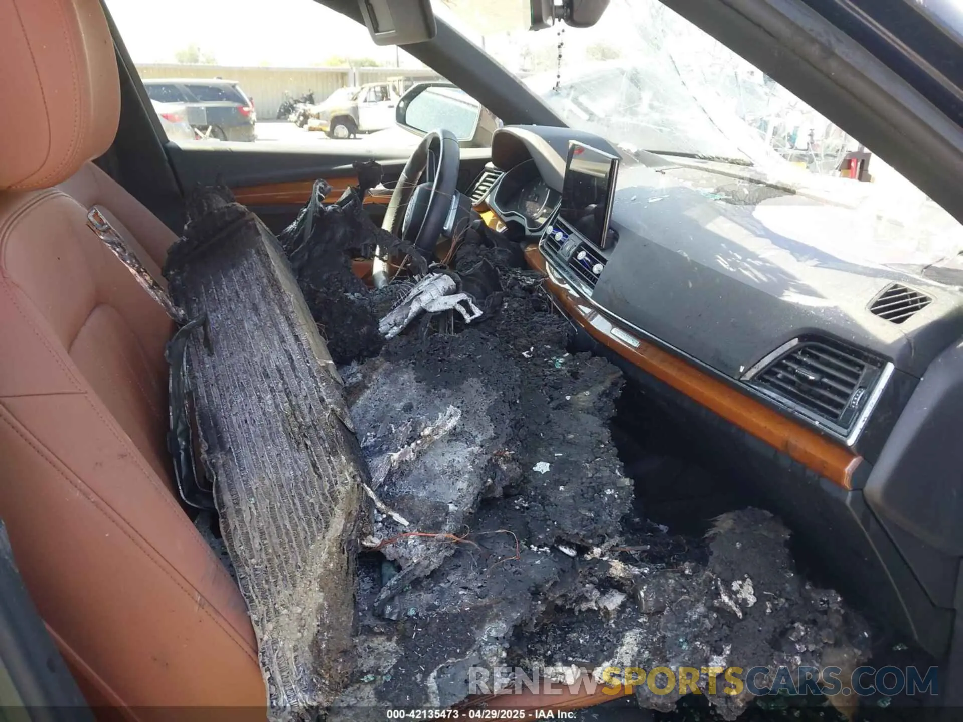5 Photograph of a damaged car WA1GAAFY5N2080030 AUDI Q5 2022