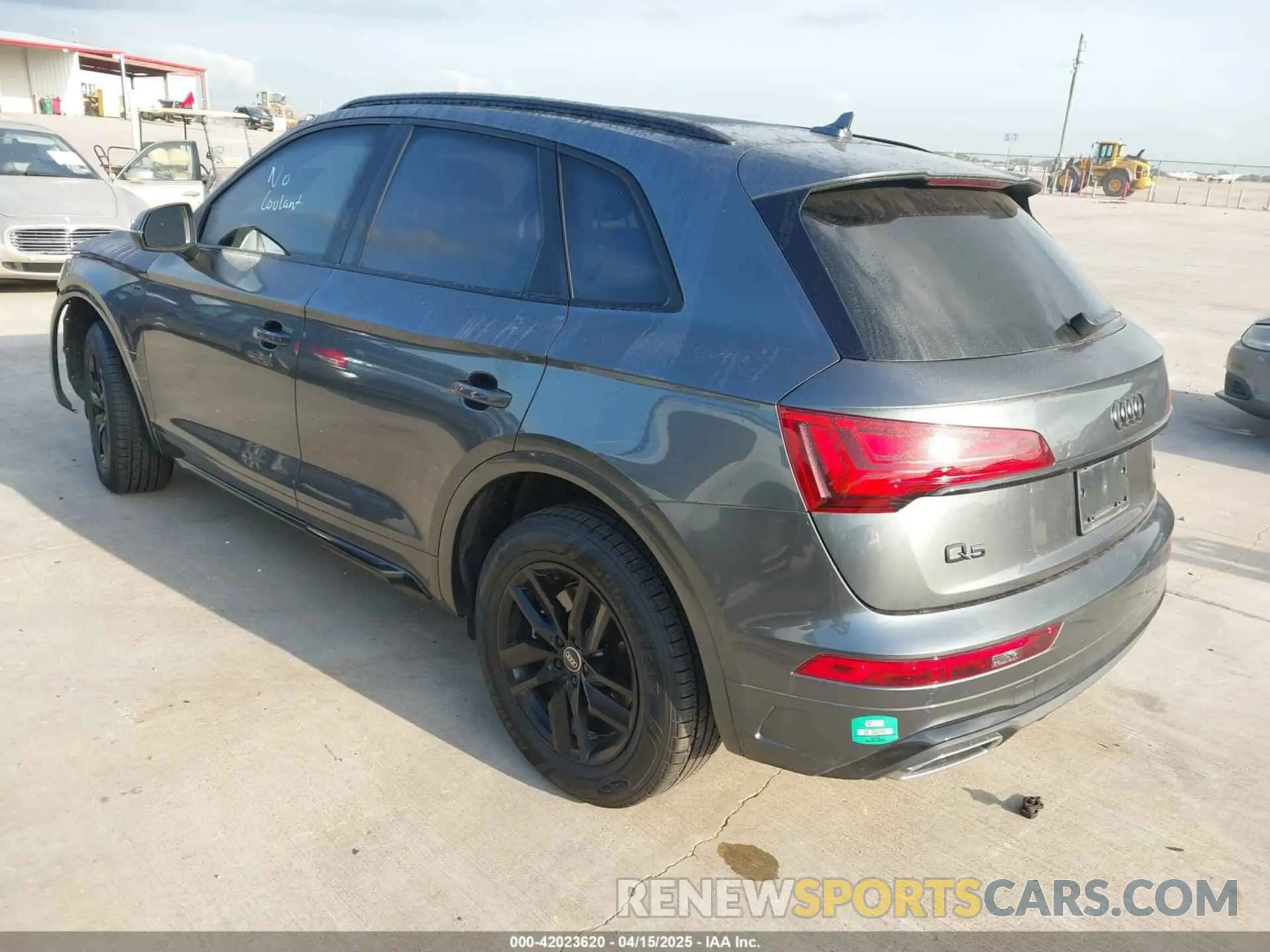 3 Photograph of a damaged car WA1GAAFY5N2135253 AUDI Q5 2022