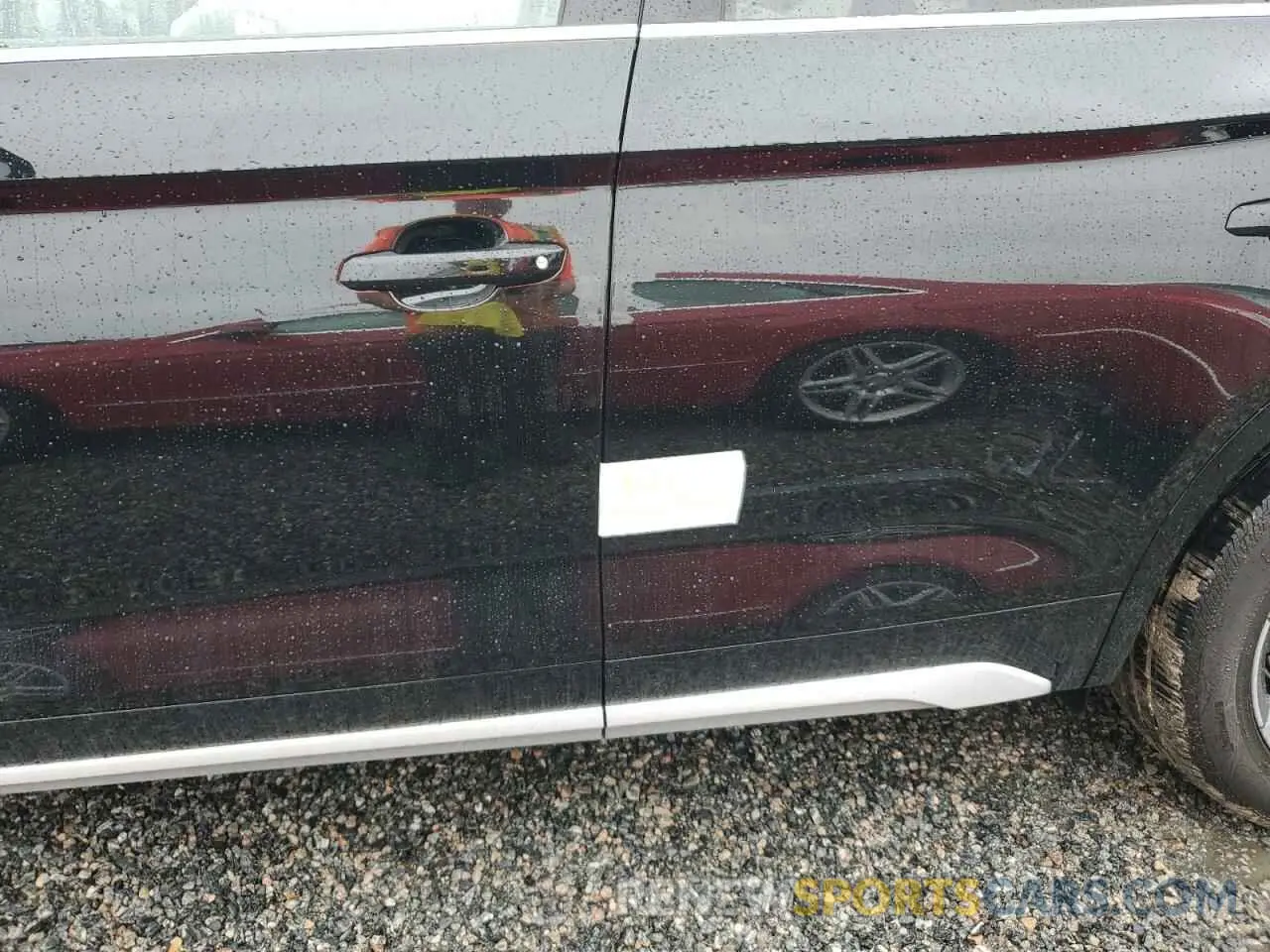 13 Photograph of a damaged car WA1GAAFY6N2031385 AUDI Q5 2022