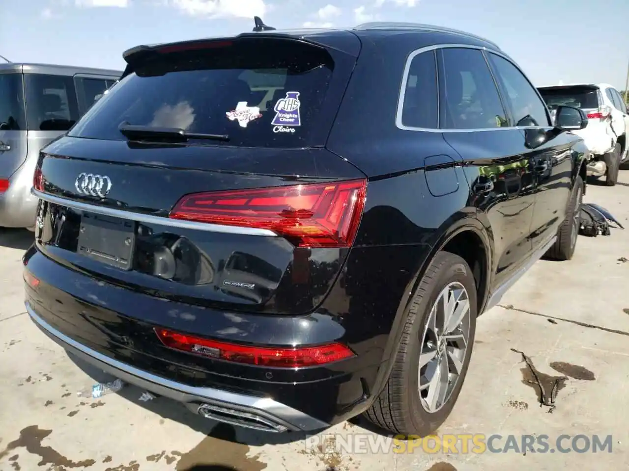 4 Photograph of a damaged car WA1GAAFY6N2050034 AUDI Q5 2022